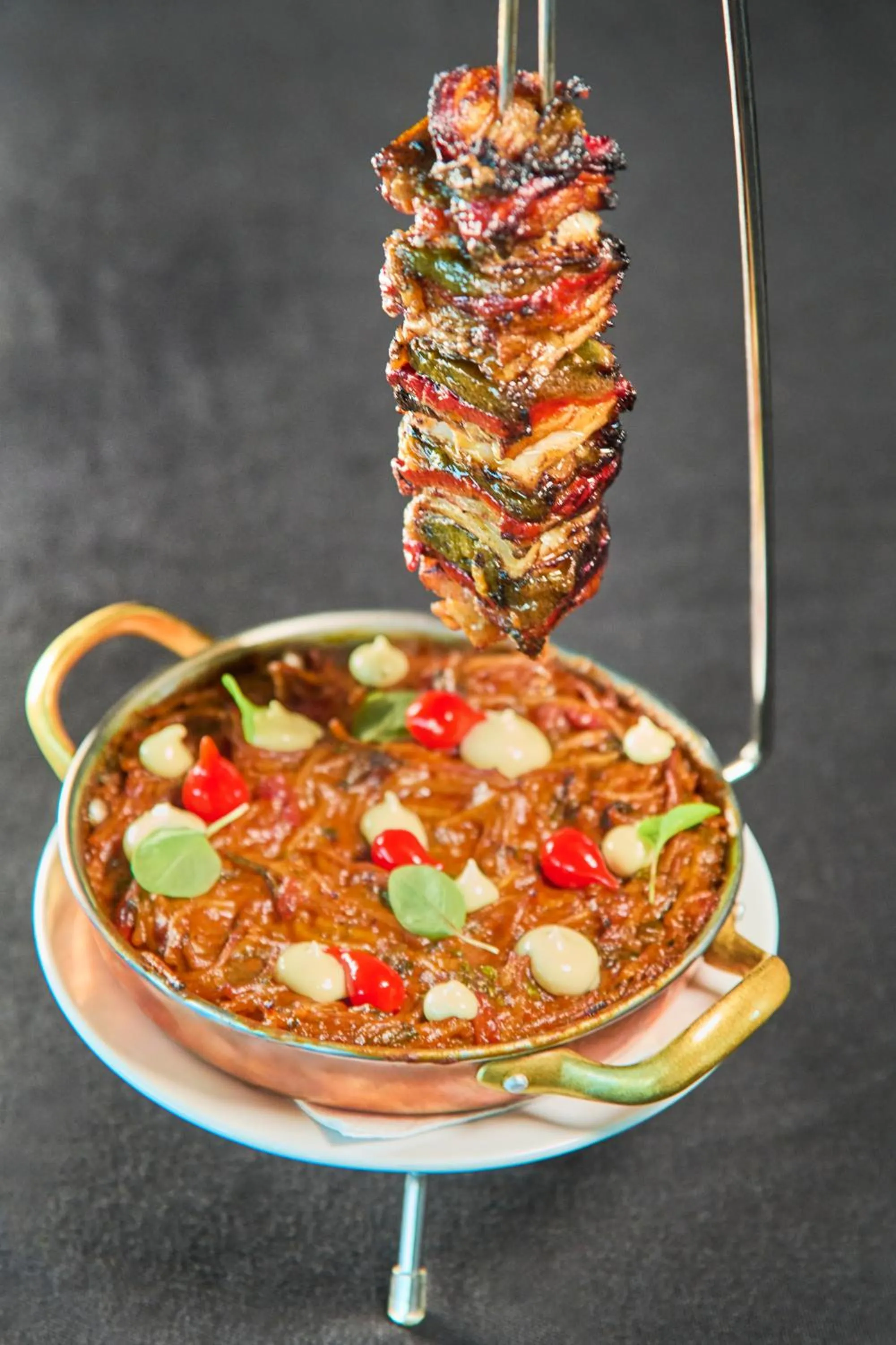 Restaurant/places to eat in Farol Hotel