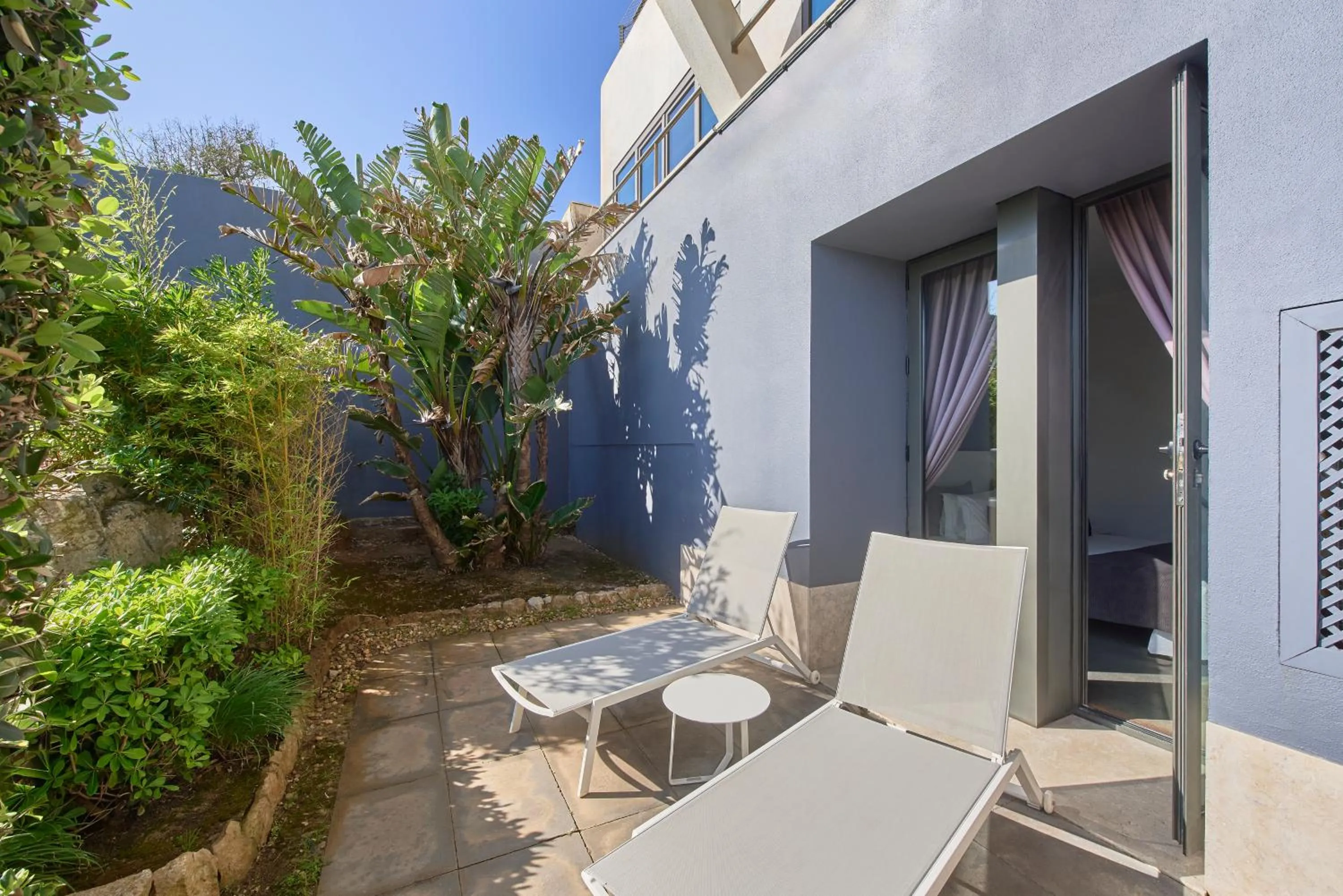 Property building in Farol Hotel