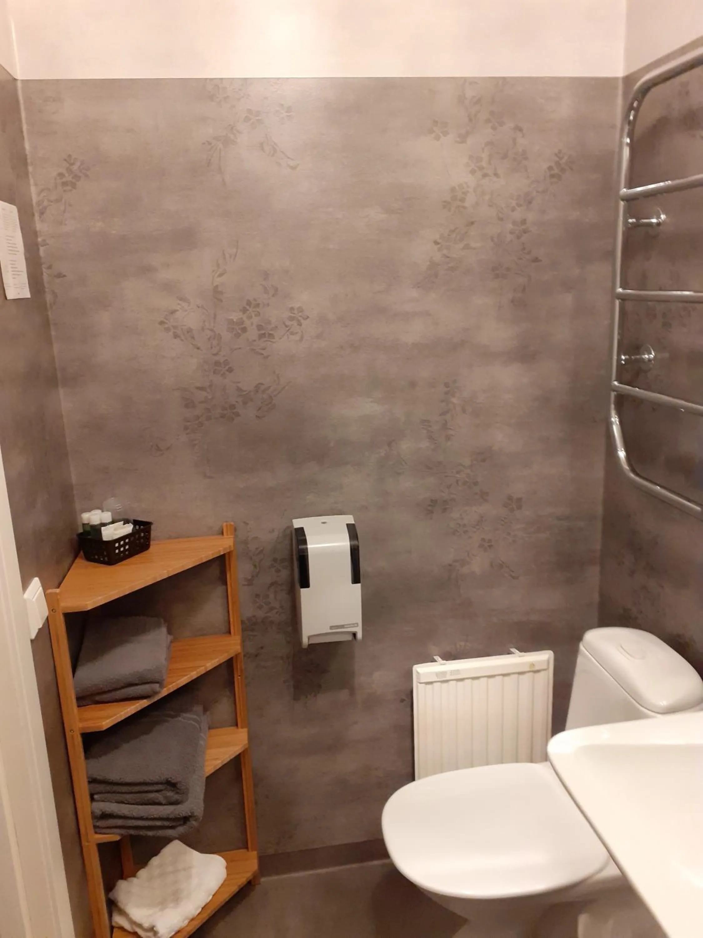 Bathroom in Hotell S:t Olof