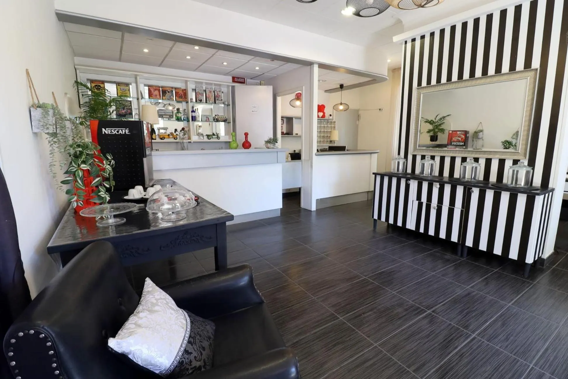 Seating area in Fasthotel