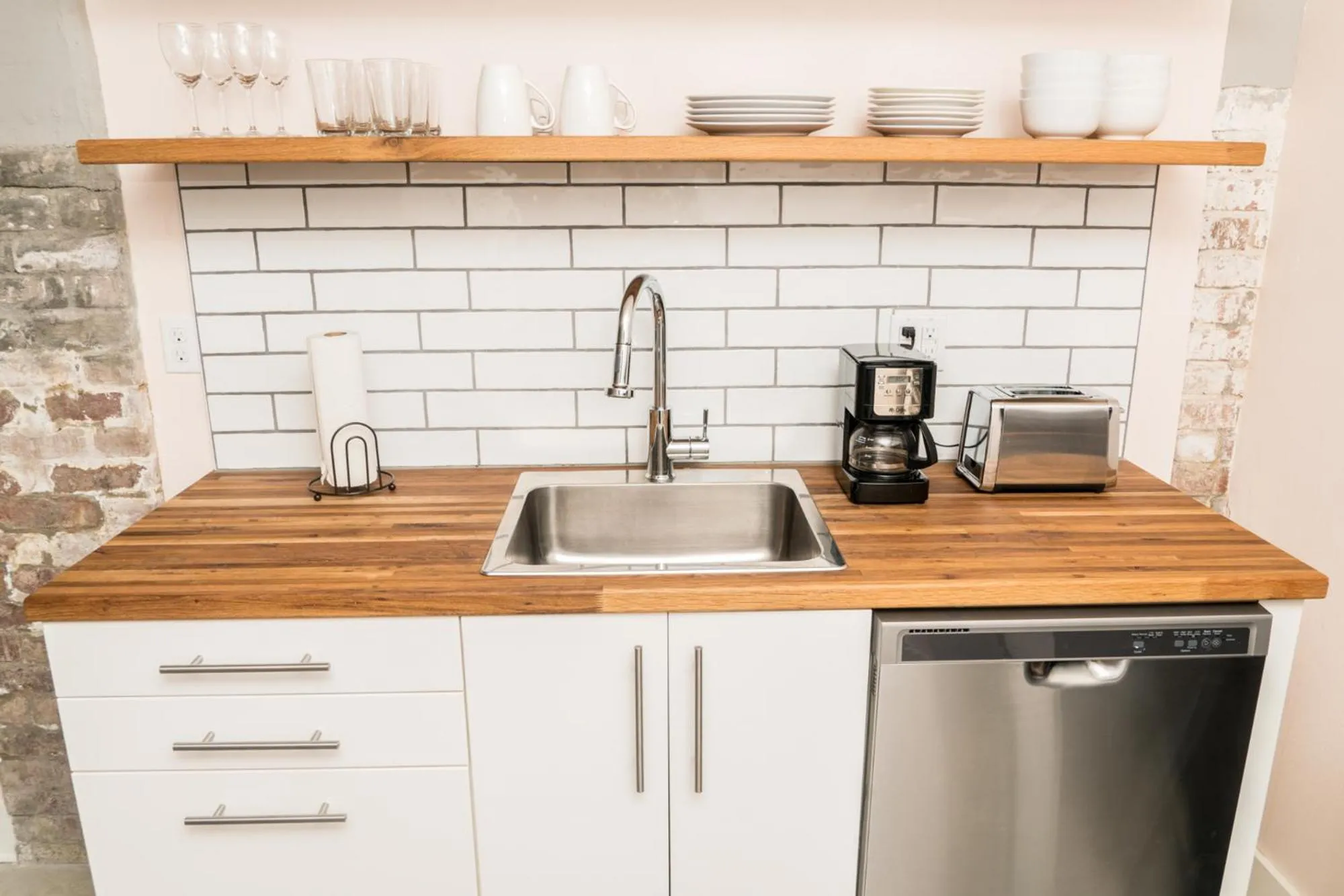 Kitchen or kitchenette in Abita Springs Hotel