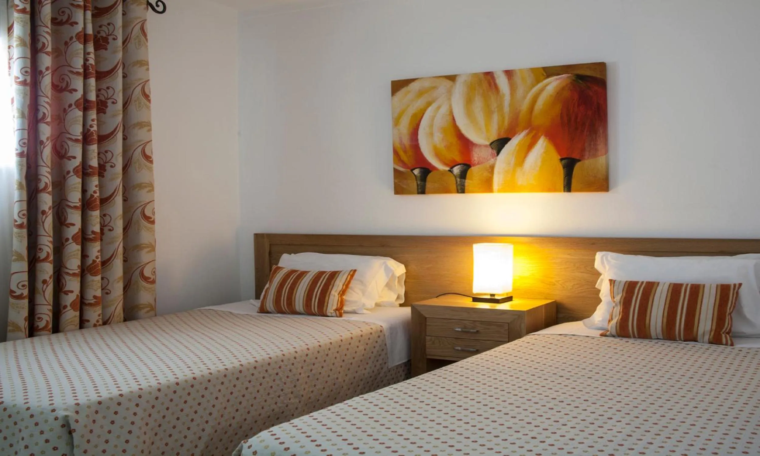 Bedroom, Bed in Jardim do Vau