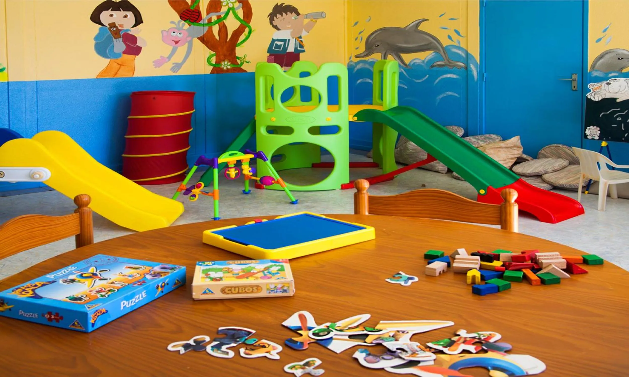 Children play ground in Jardim do Vau