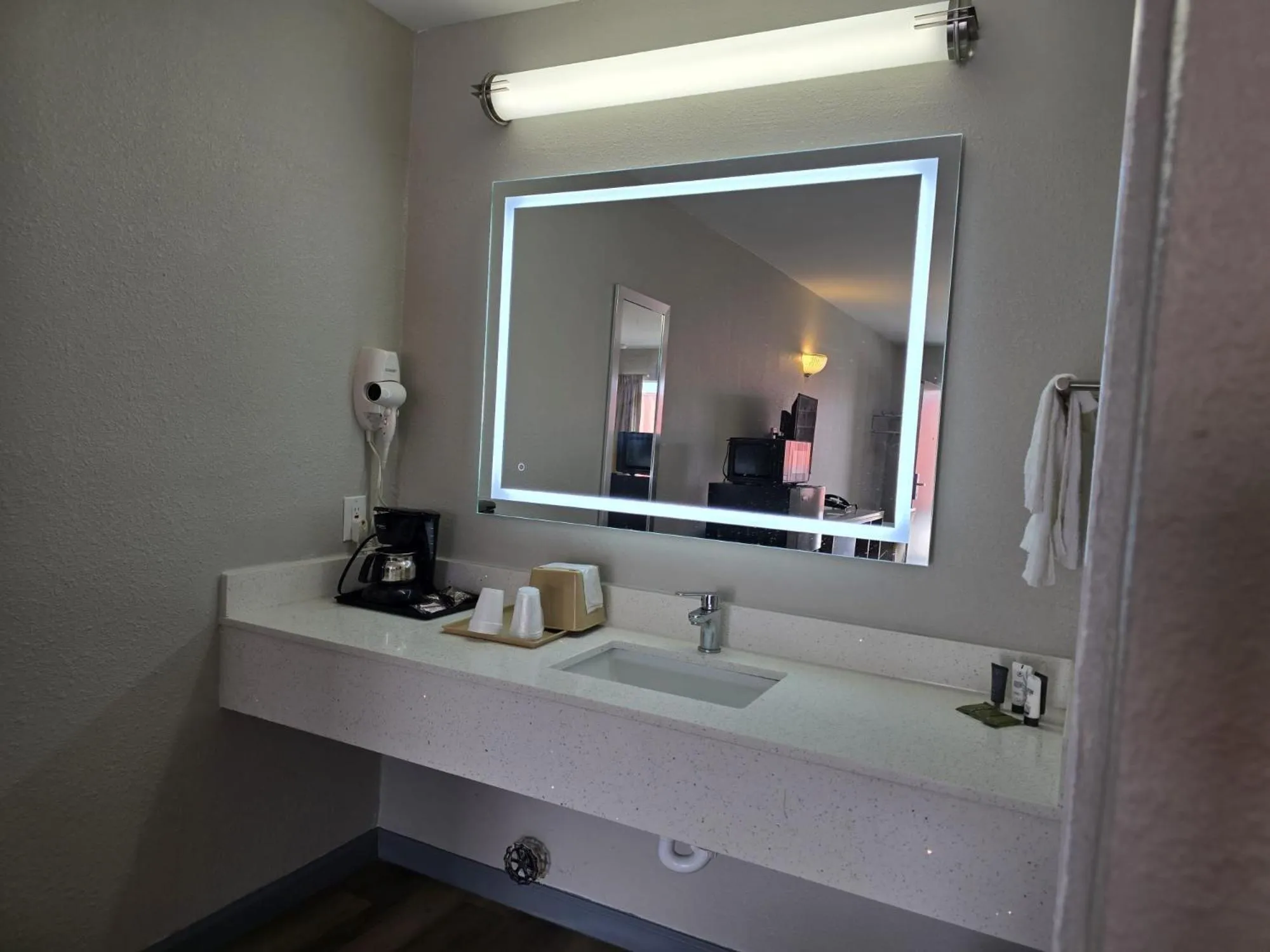 Americas Express Inn South Hill