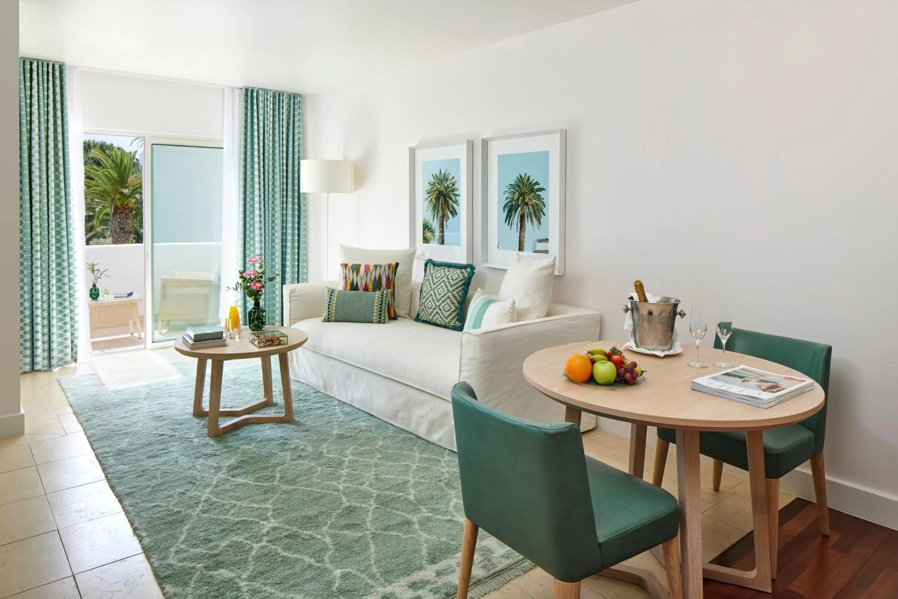 Property building in Vila Vita Parc