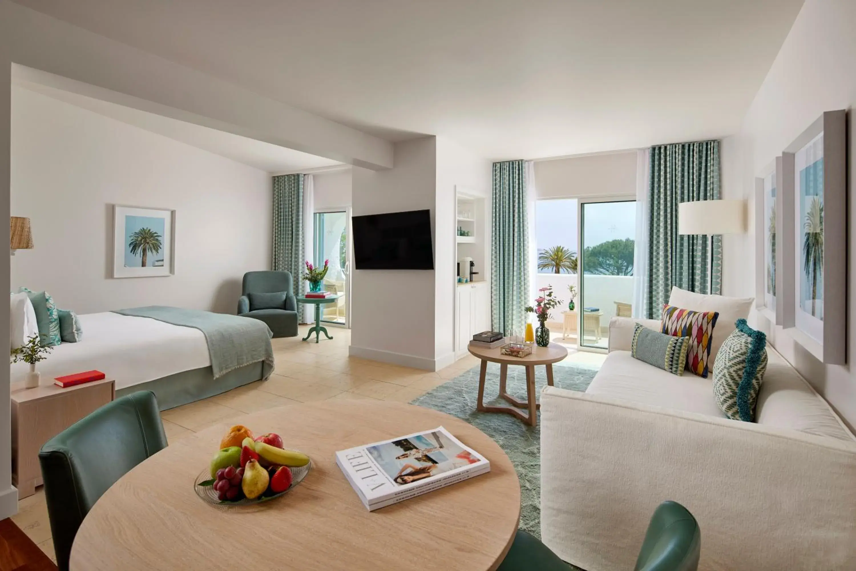 Property building, Bed in Vila Vita Parc Property building, Bed in Vila Vita Parc