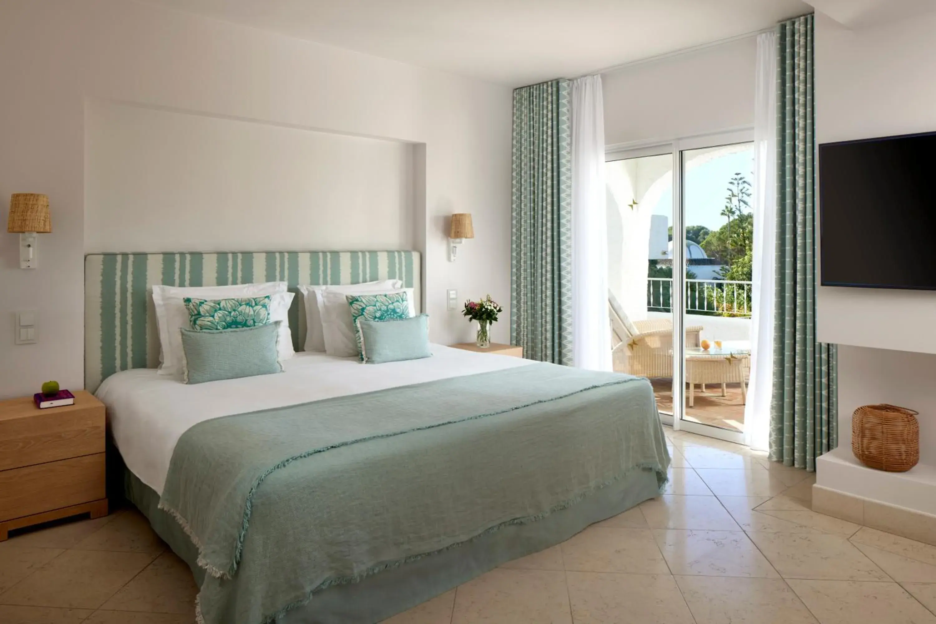 Property building, Bed in Vila Vita Parc Property building, Bed in Vila Vita Parc