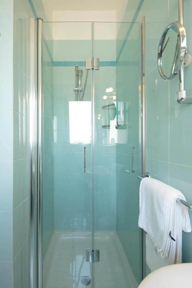 Bathroom in Hotel Ariston