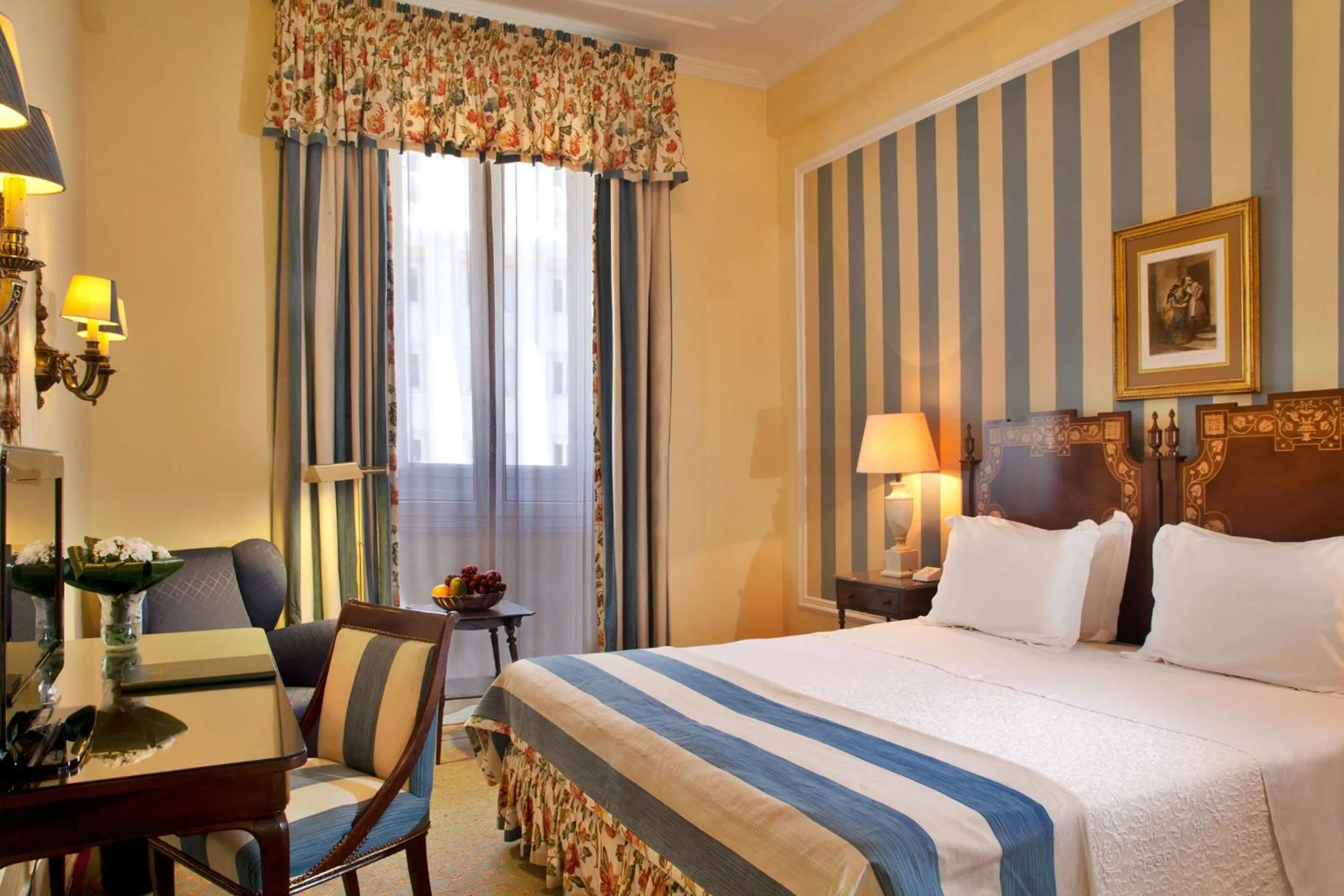 Bed in Hotel Avenida Palace