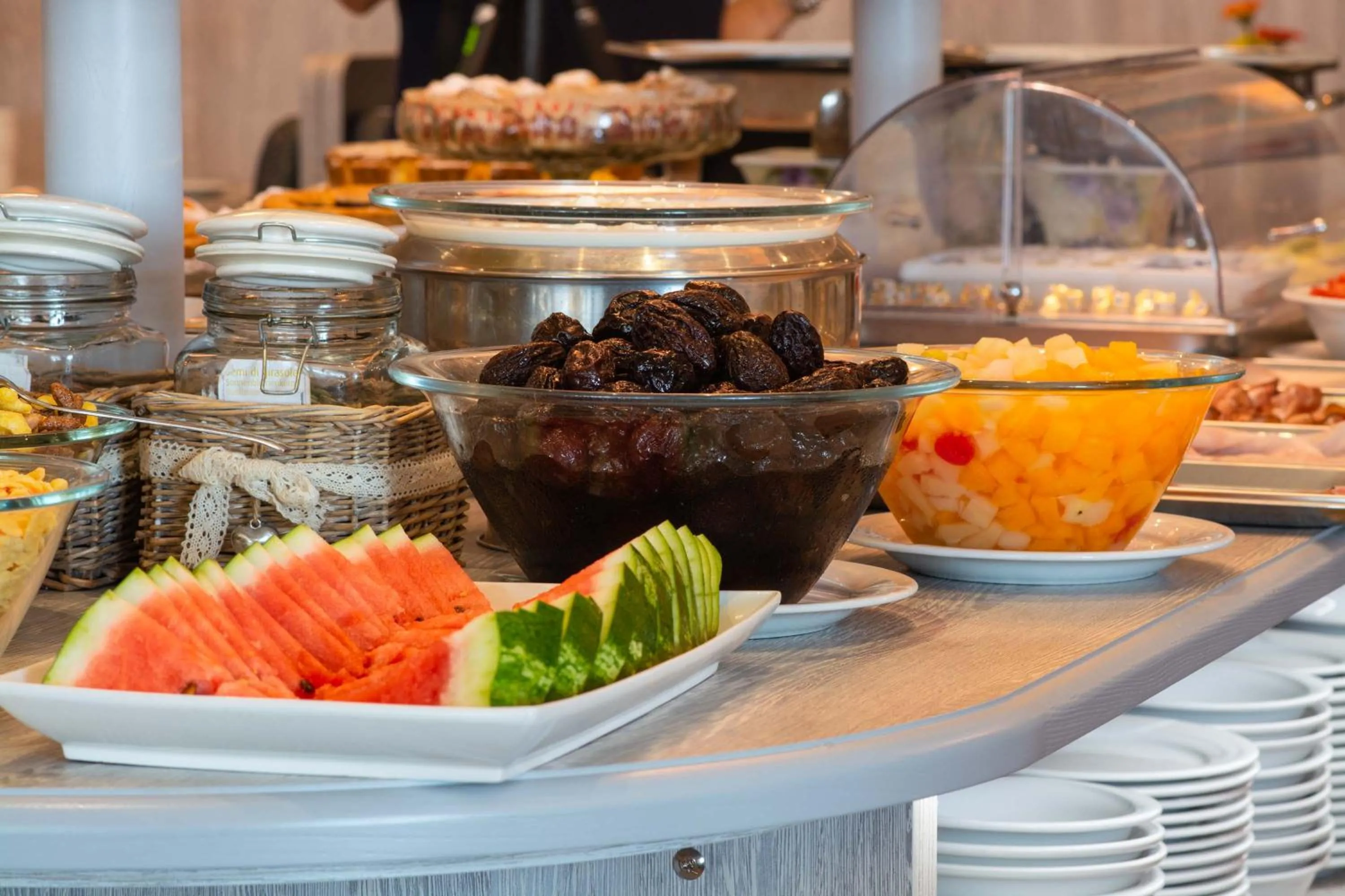 Buffet breakfast in Hotel Doriana