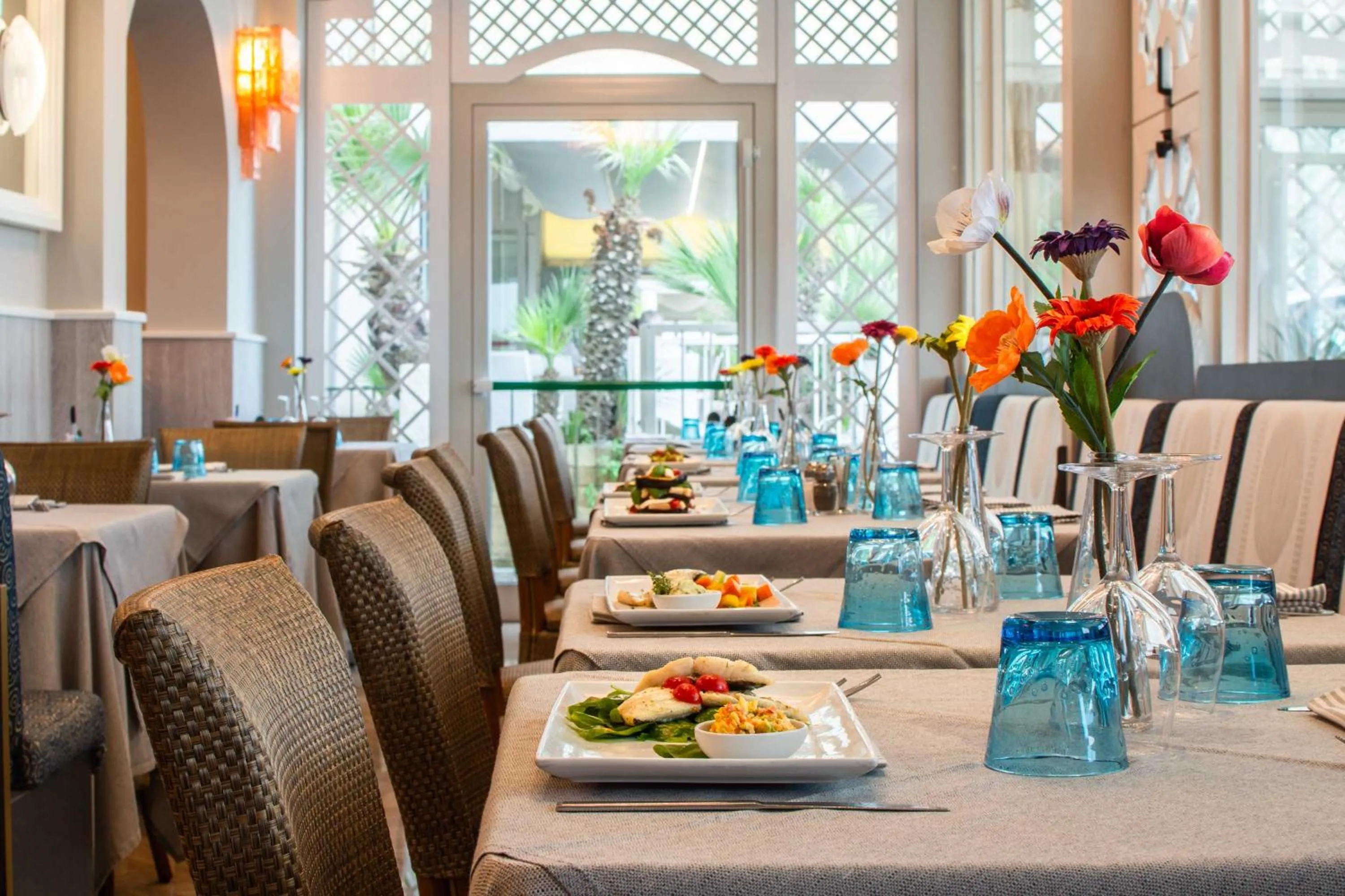 Restaurant/places to eat in Hotel Doriana