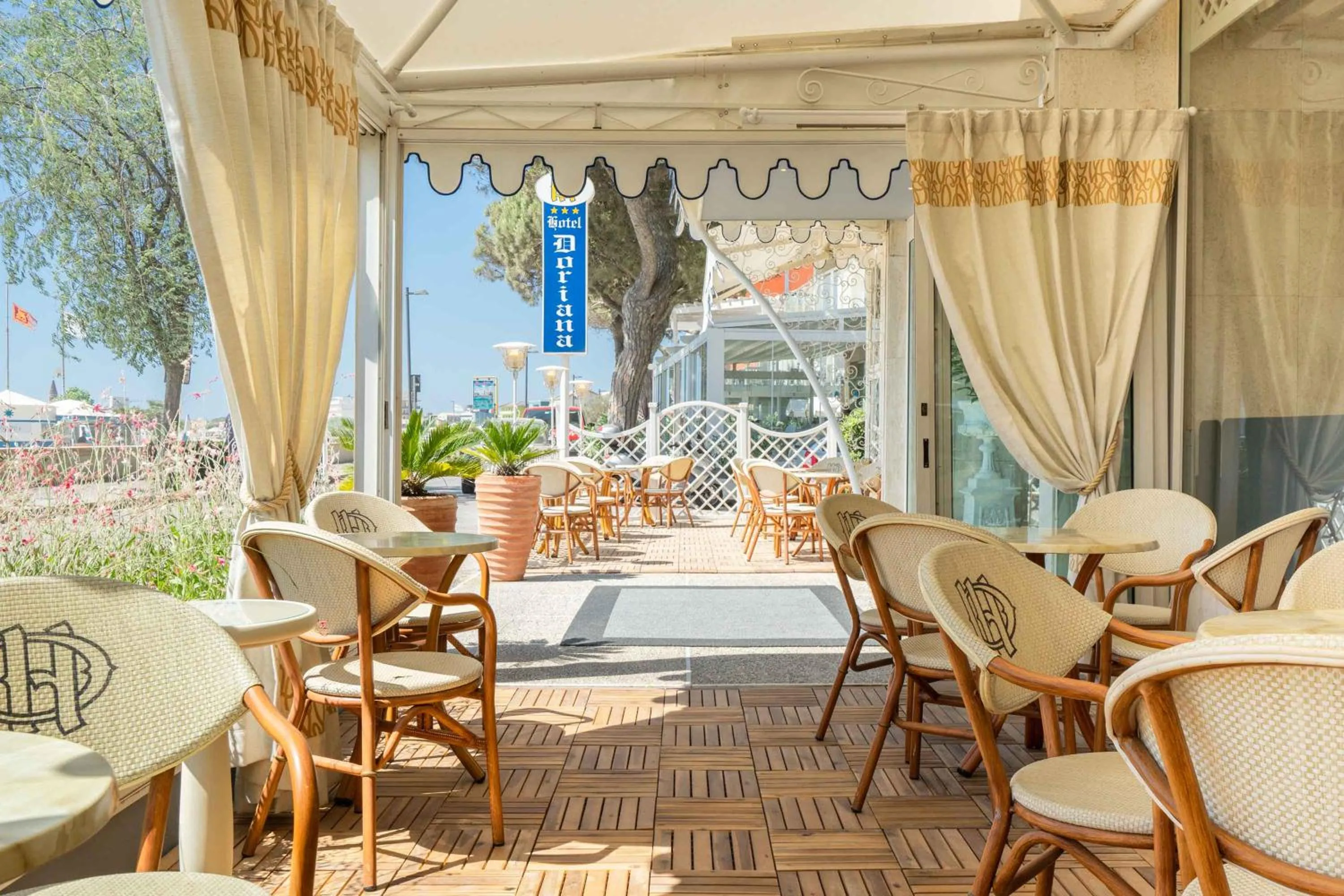 Patio in Hotel Doriana