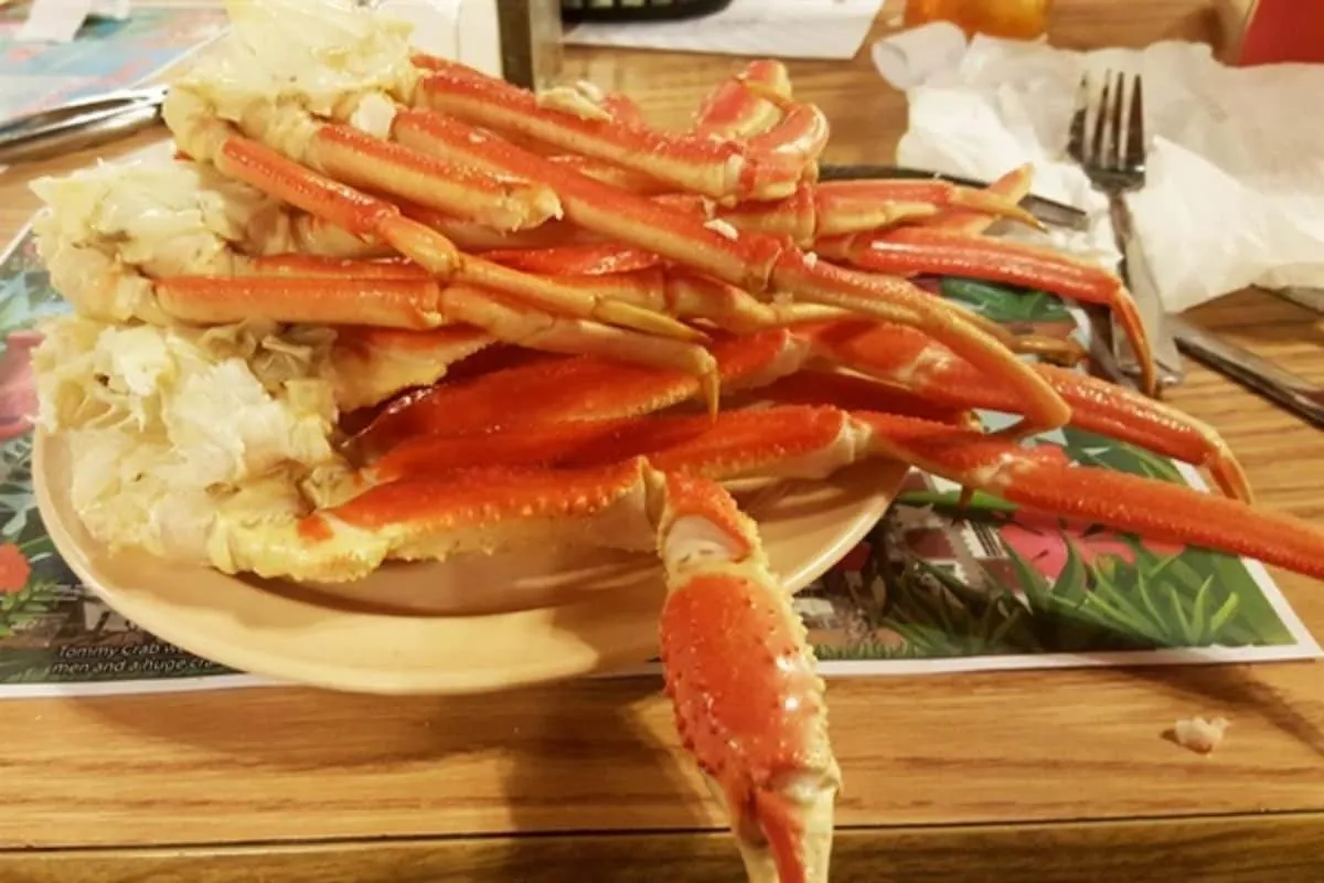 Oceanfront Views, Recently Renovated Kitchen,Pools