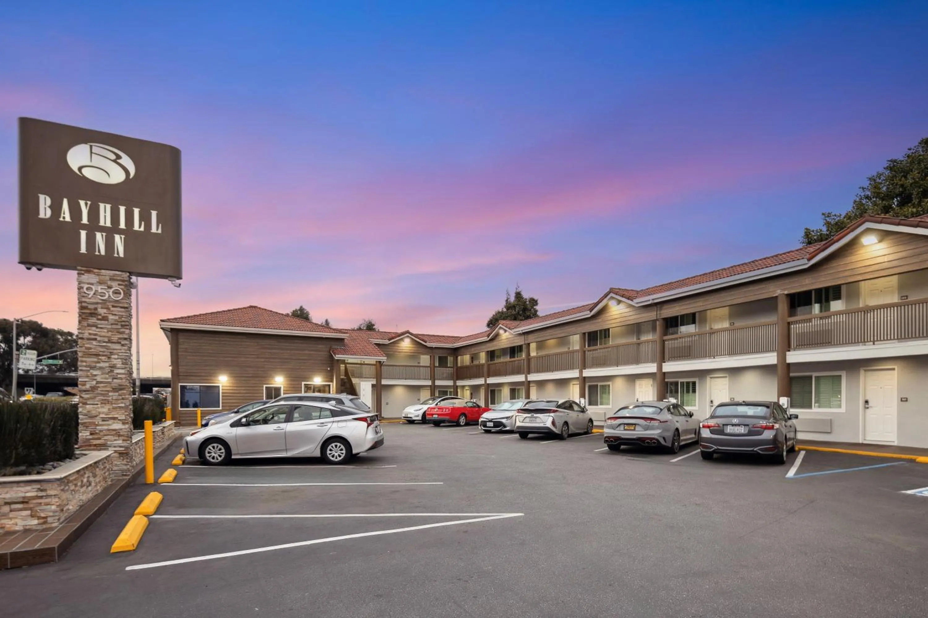 Parking in Bayhill Inn