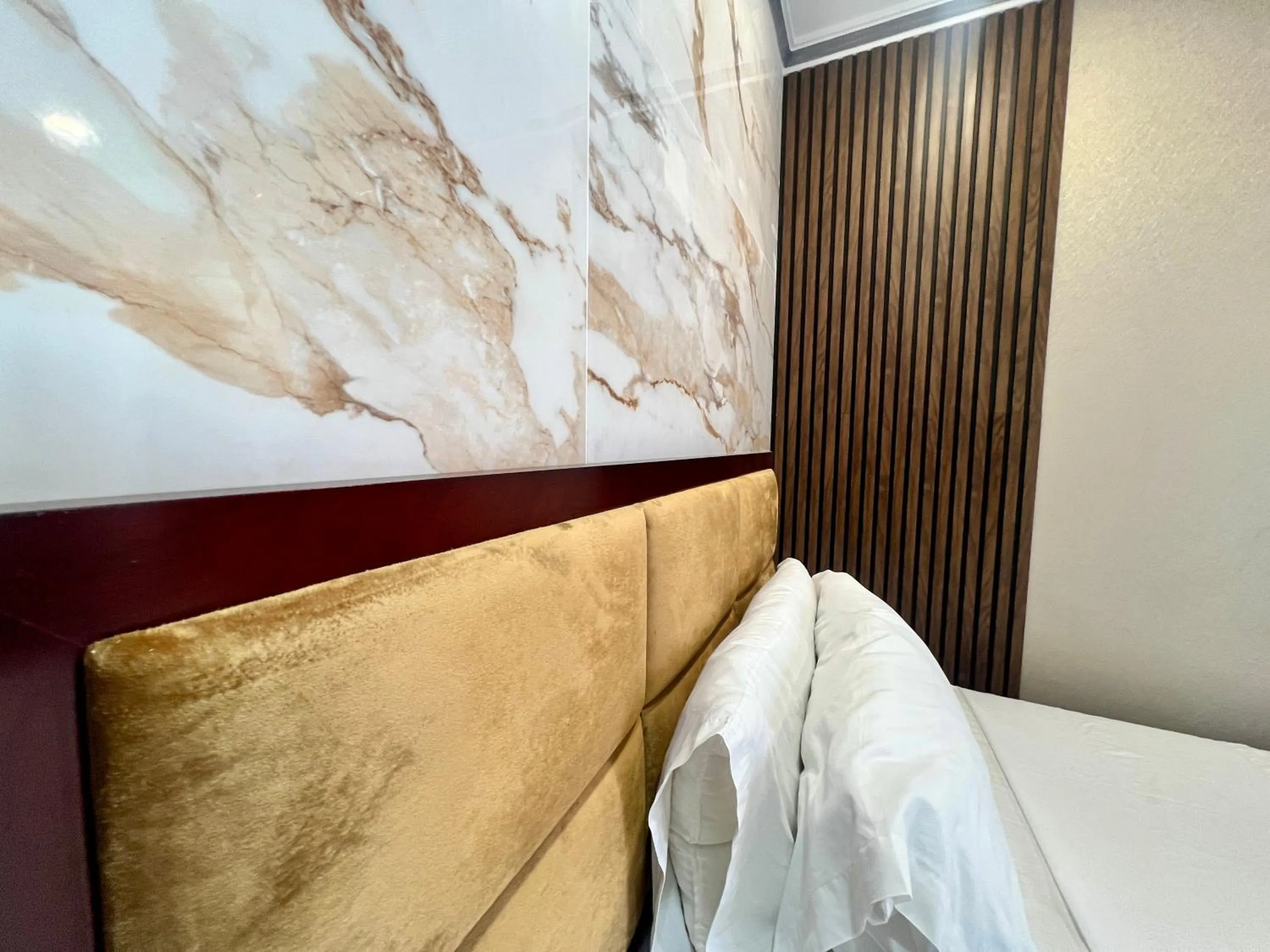 Bed in Boutique Princesa