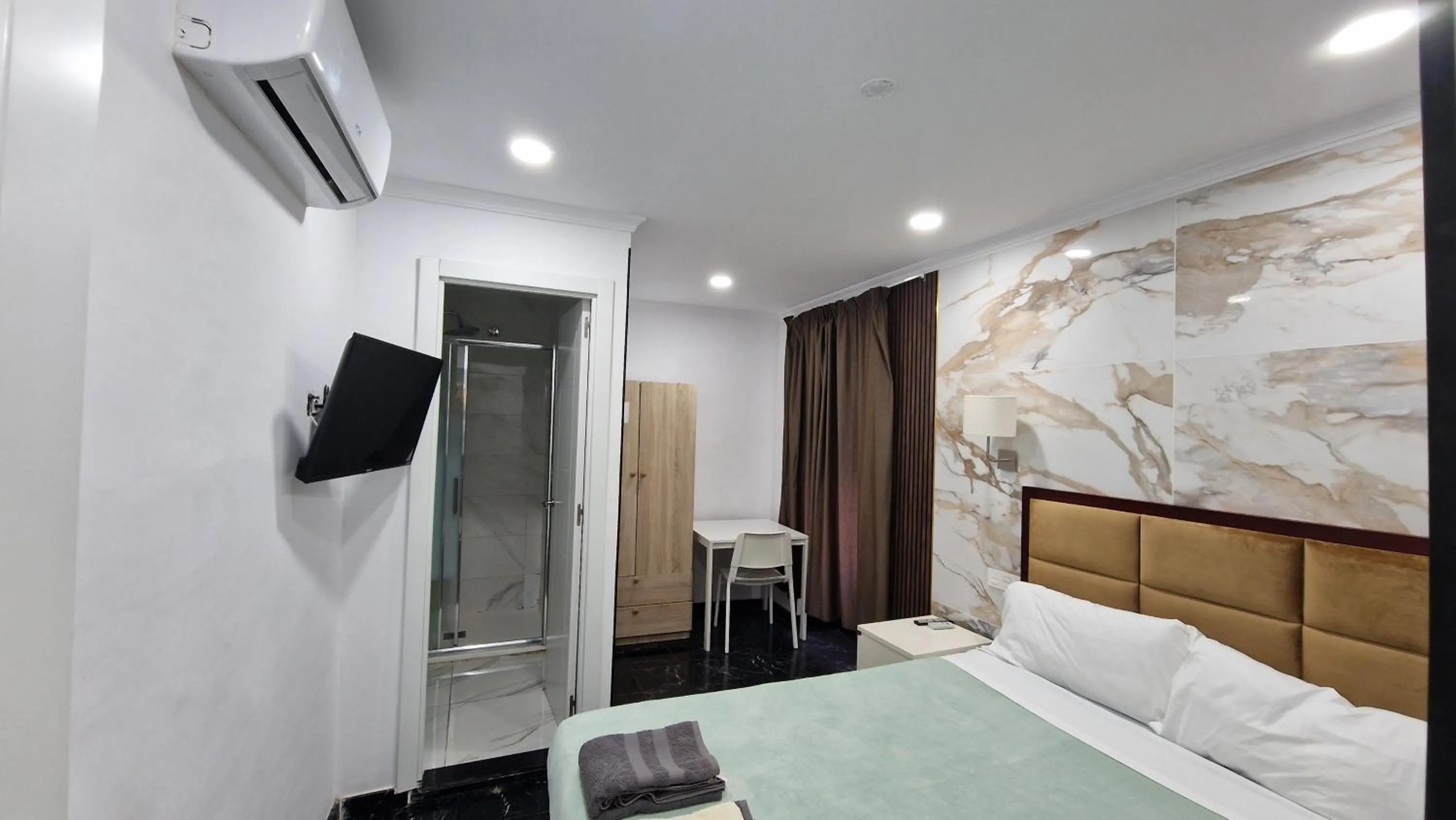 Bed in Boutique Princesa