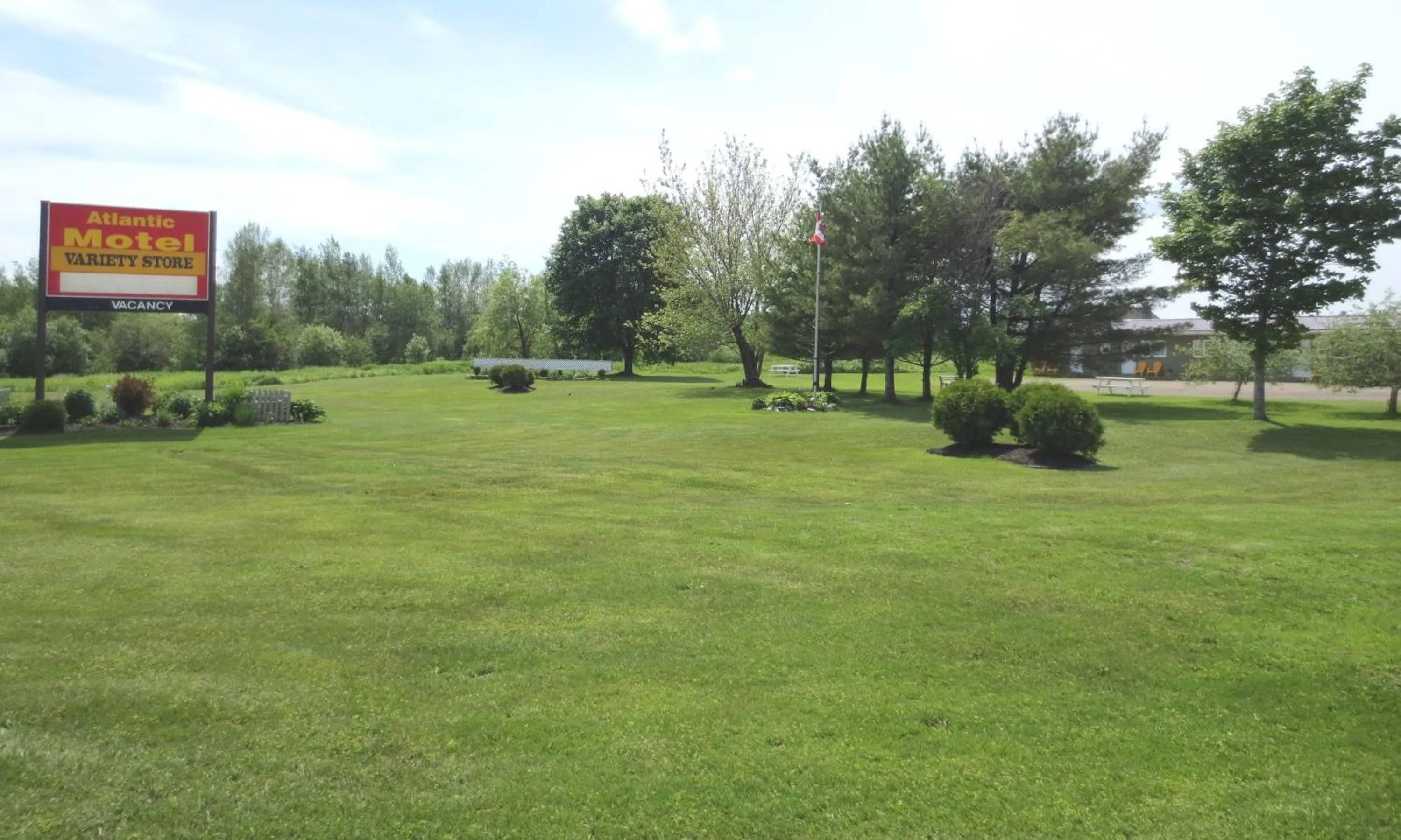 Garden in Atlantic Motel