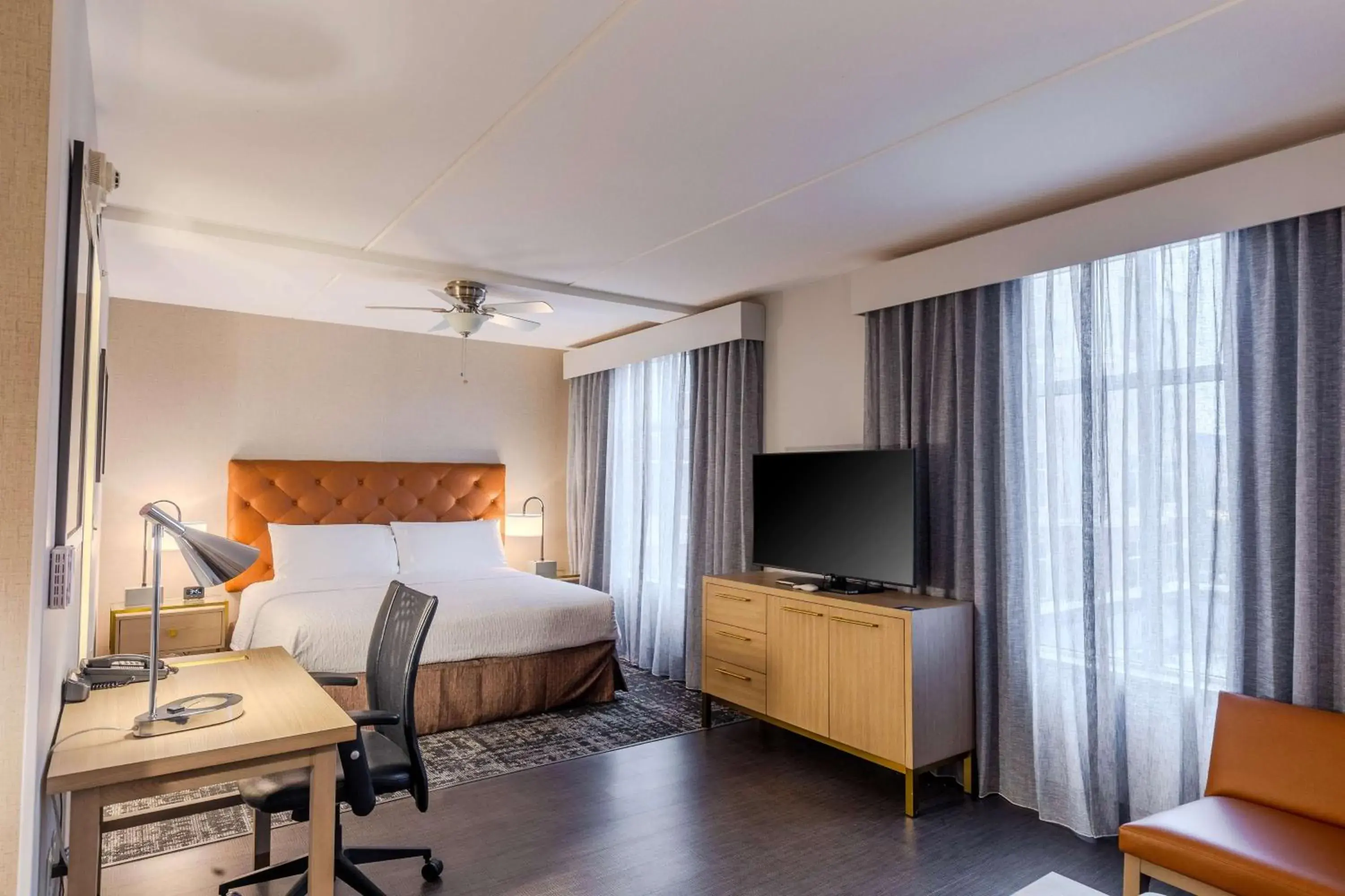 Bedroom, Bed in Homewood Suites - Doylestown Bedroom, Bed in Homewood Suites - Doylestown