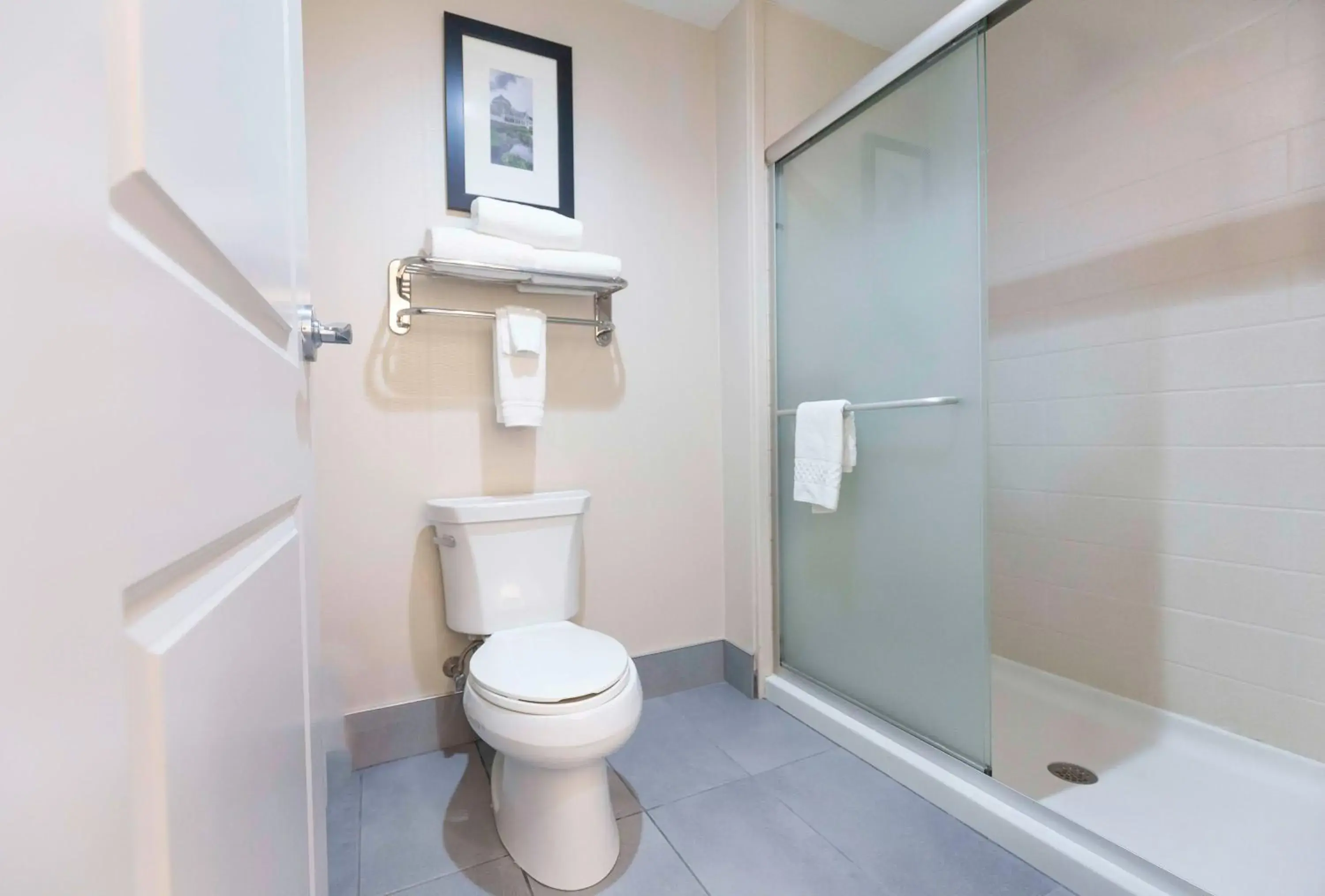 Bathroom in Homewood Suites - Doylestown Bathroom in Homewood Suites - Doylestown