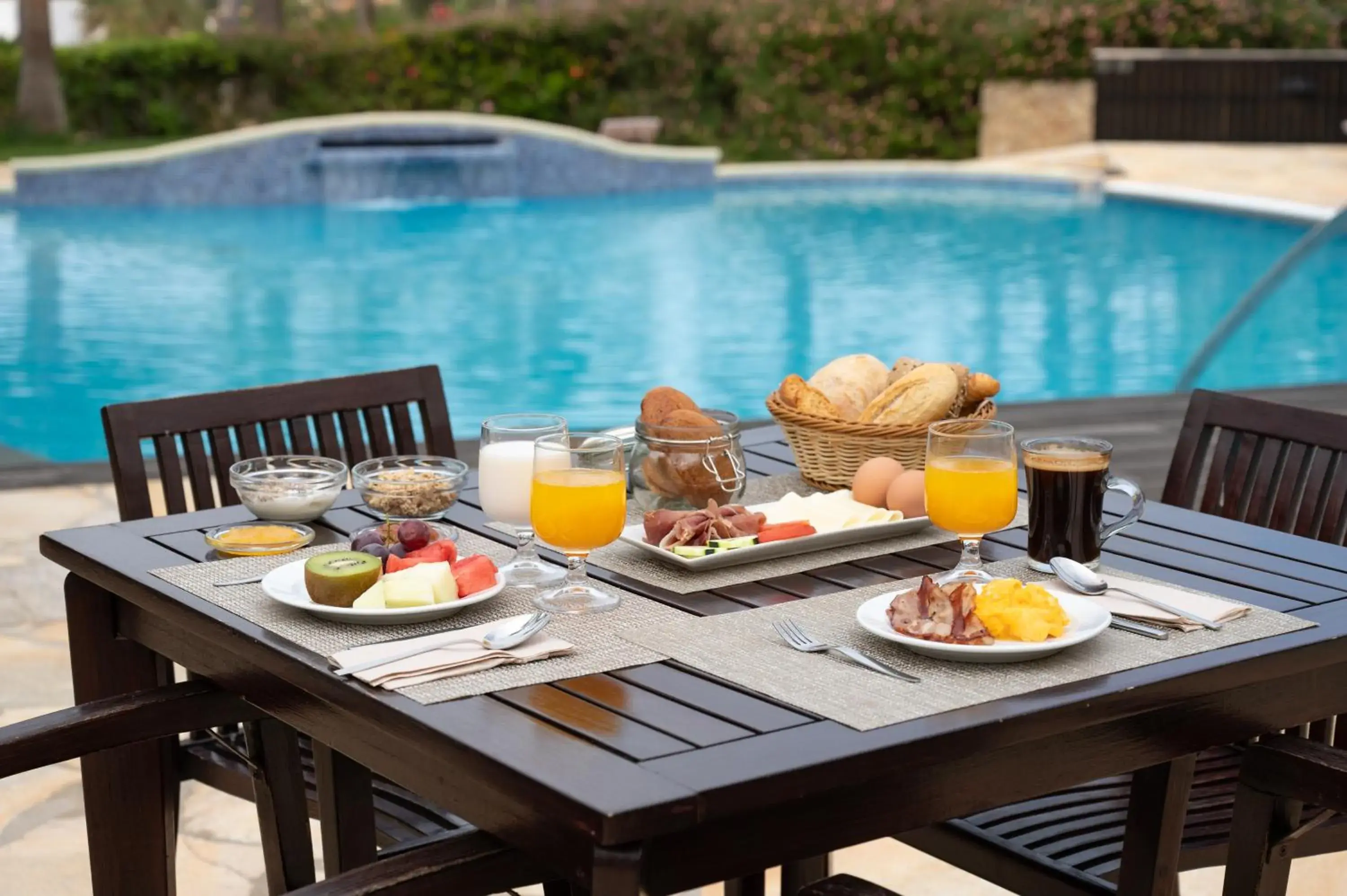 Swimming pool in Vila Luz Swimming pool in Vila Luz