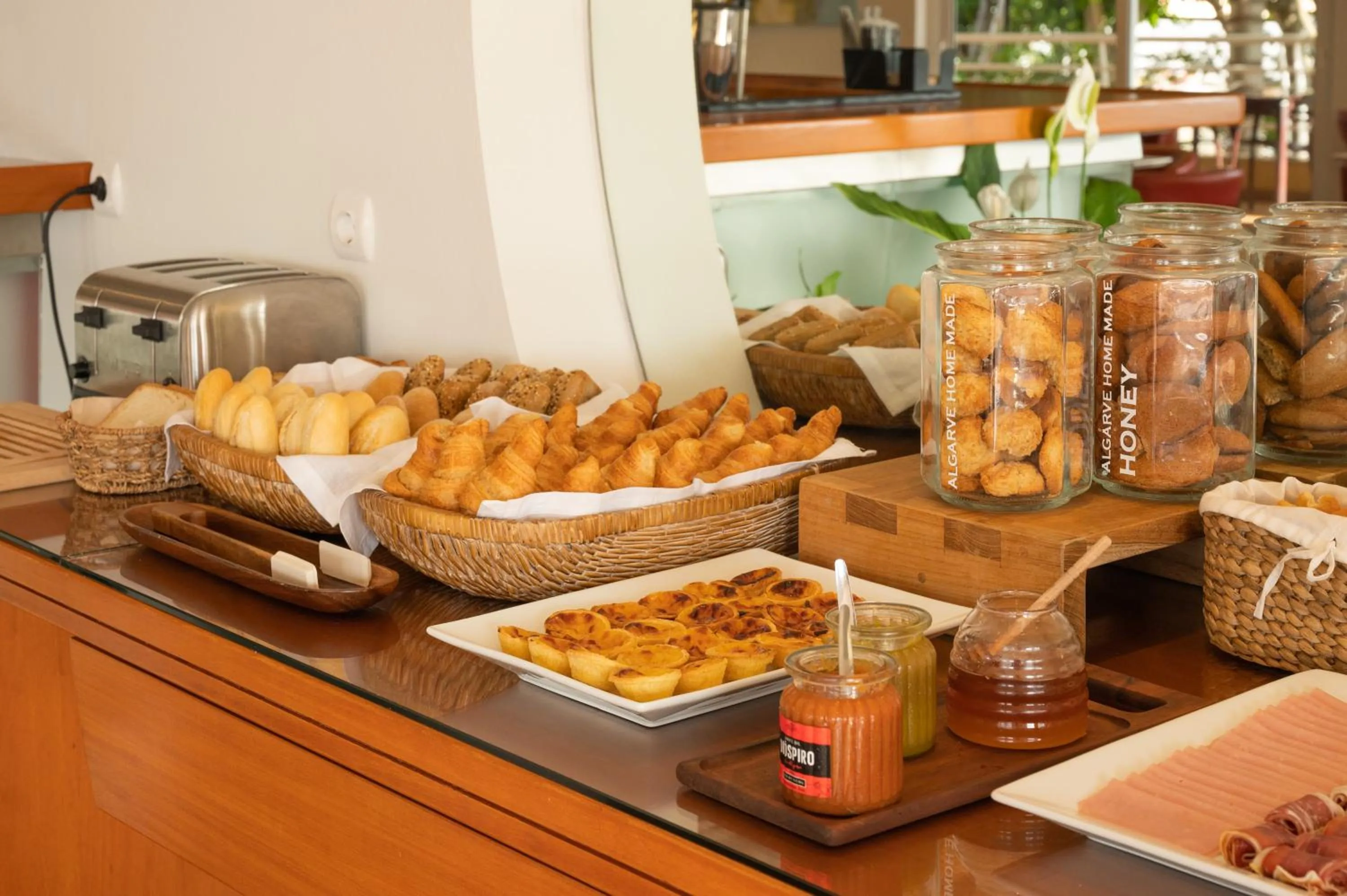 Breakfast in Vila Luz