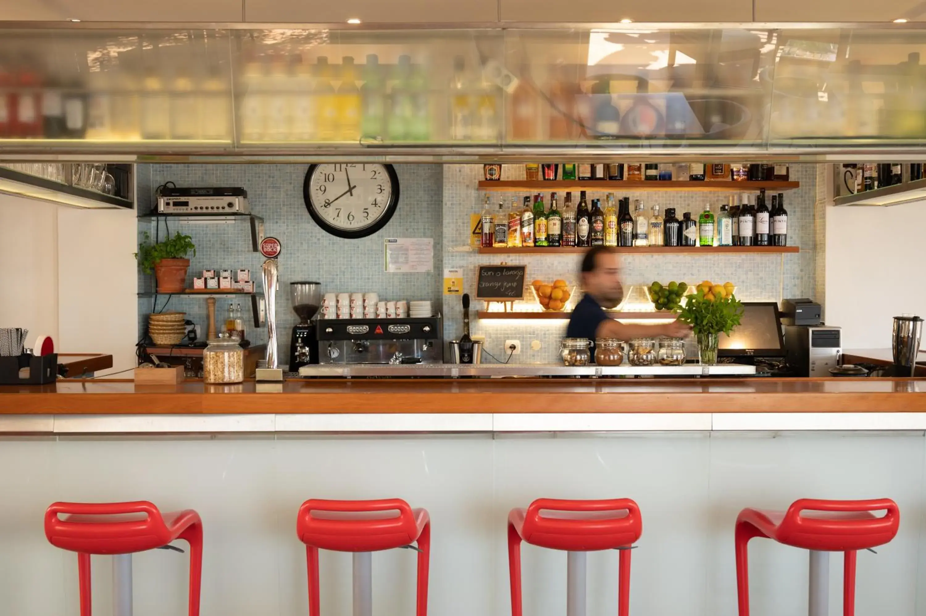 Lounge or bar in Vila Luz Lounge or bar in Vila Luz