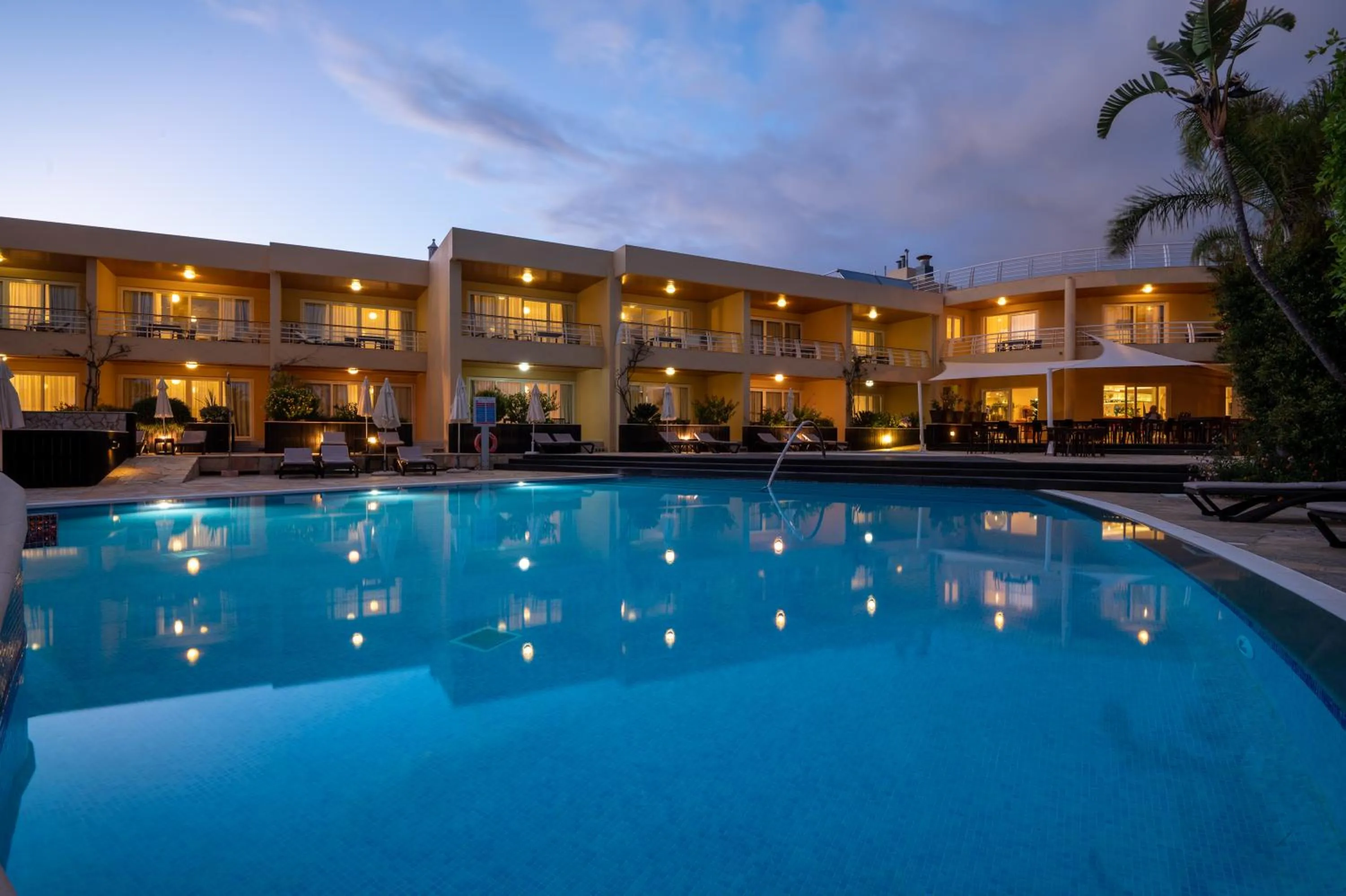 Property building in Vila Luz