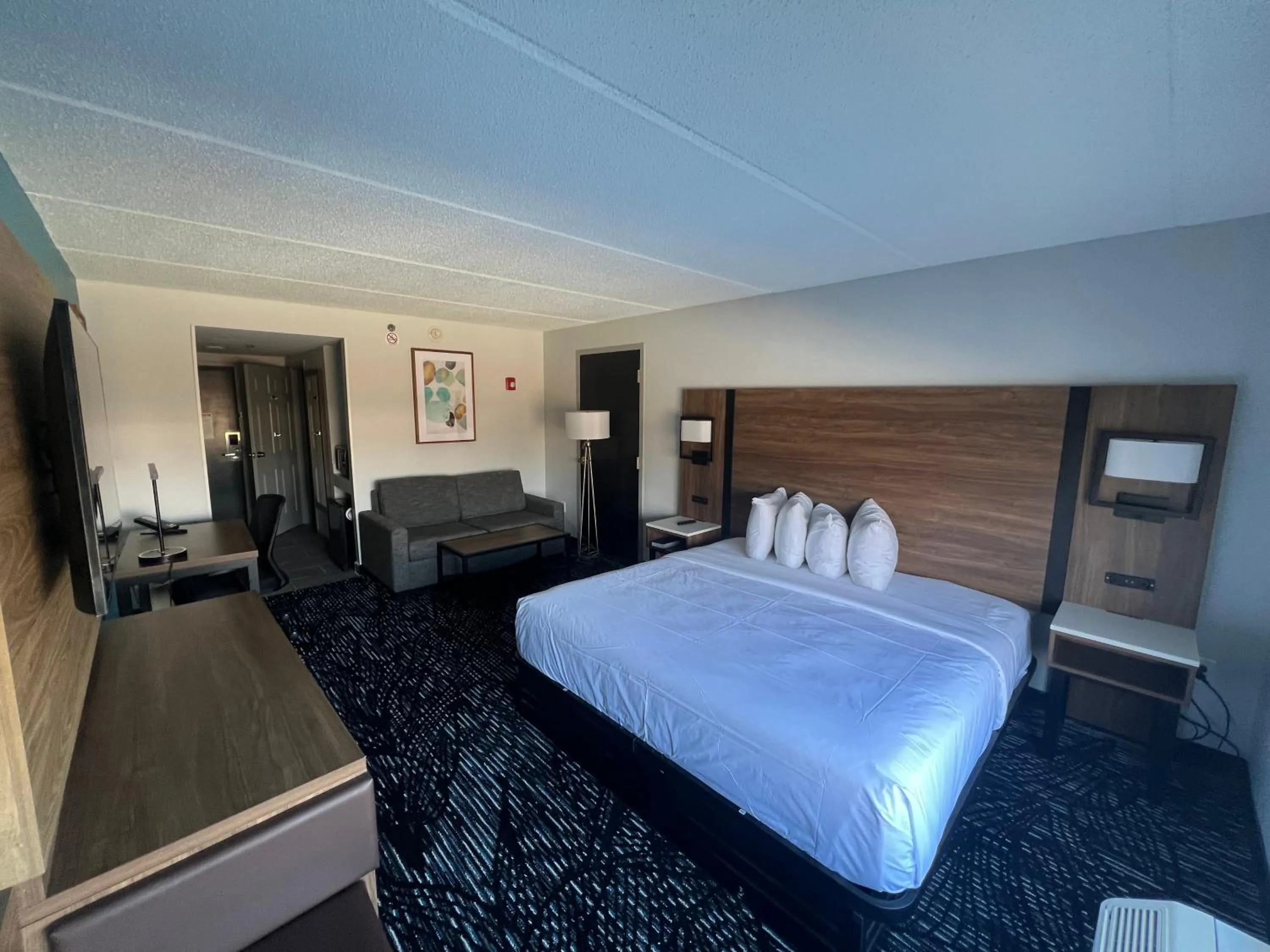 Bed in Wingate by Wyndham Atlanta-Duluth