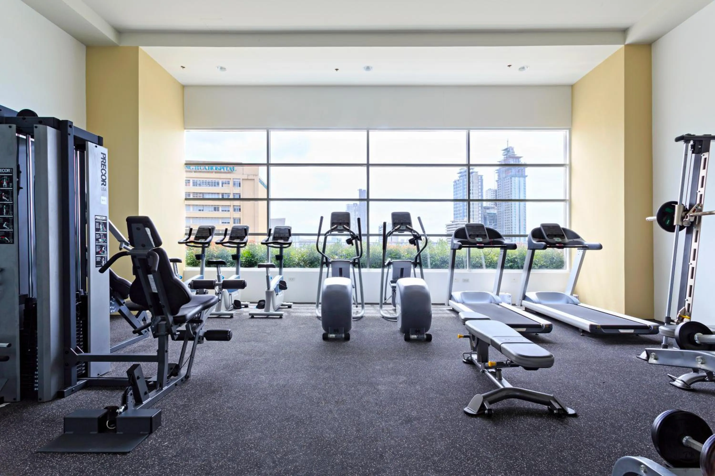 Fitness centre/facilities in Eon Centennial Soho Hotel