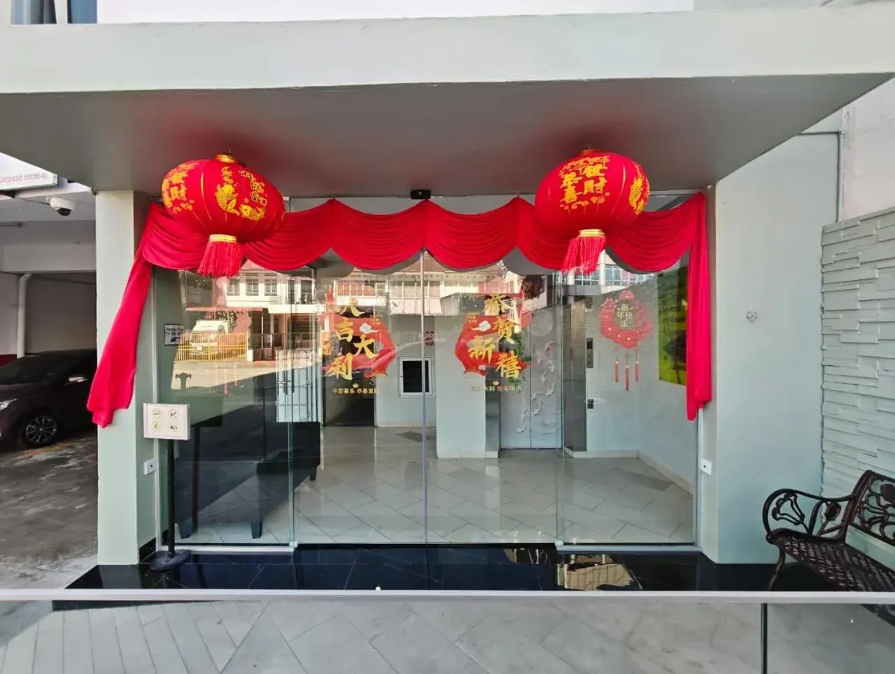 Property building in Yan Hotel Property building in Yan Hotel