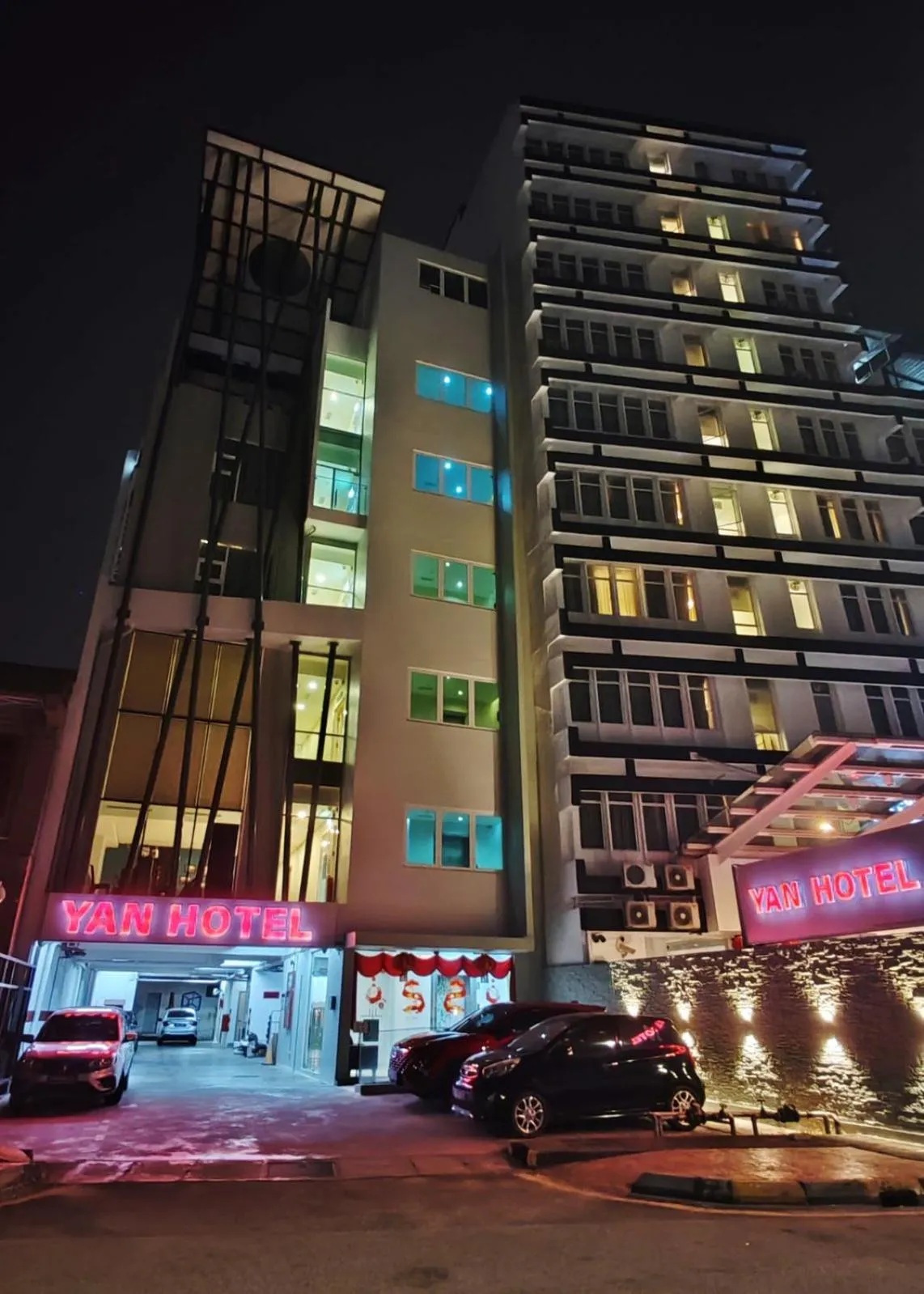 Yan Hotel
