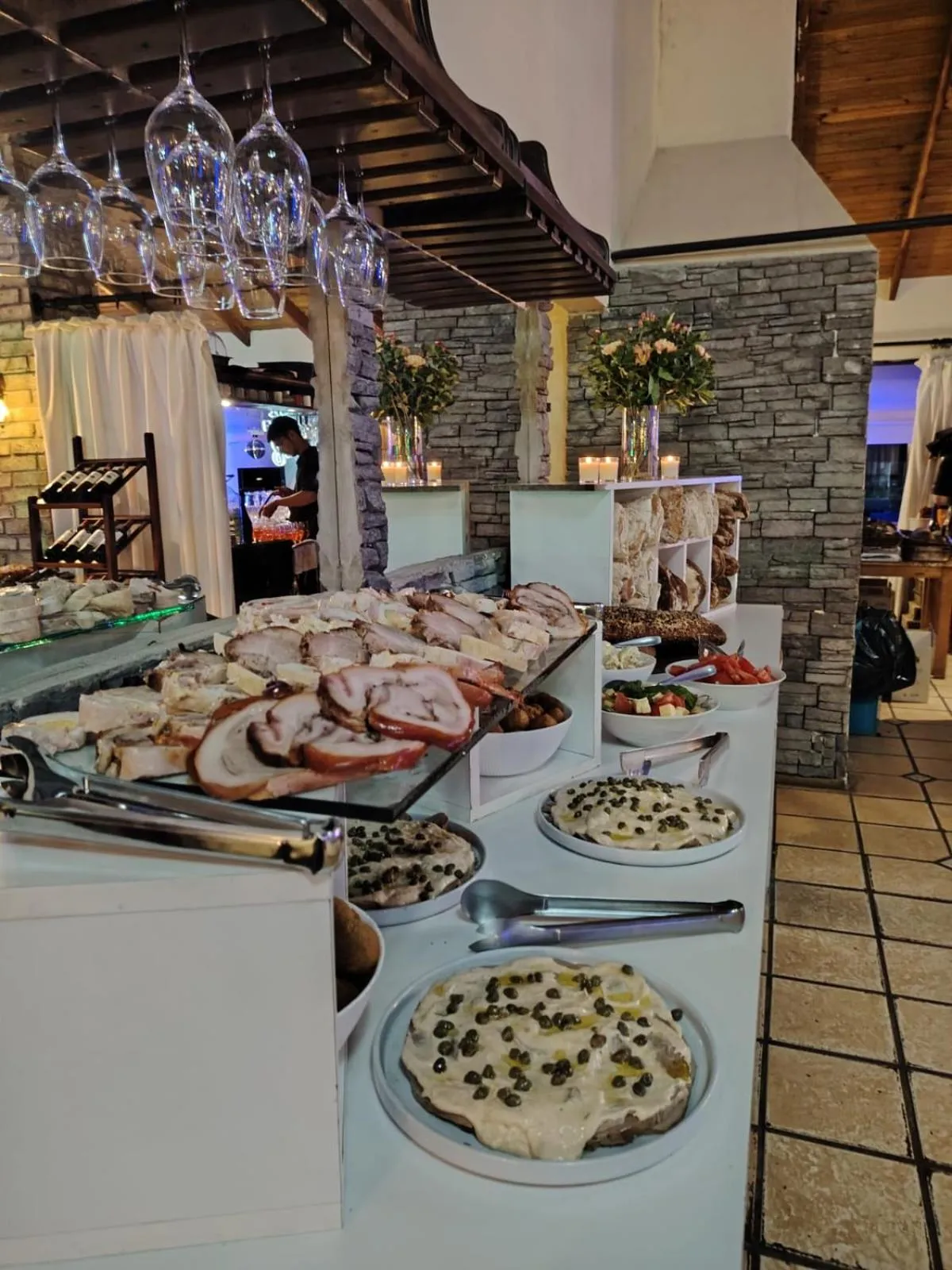 Restaurant/places to eat in El Descubrimiento Resort Club