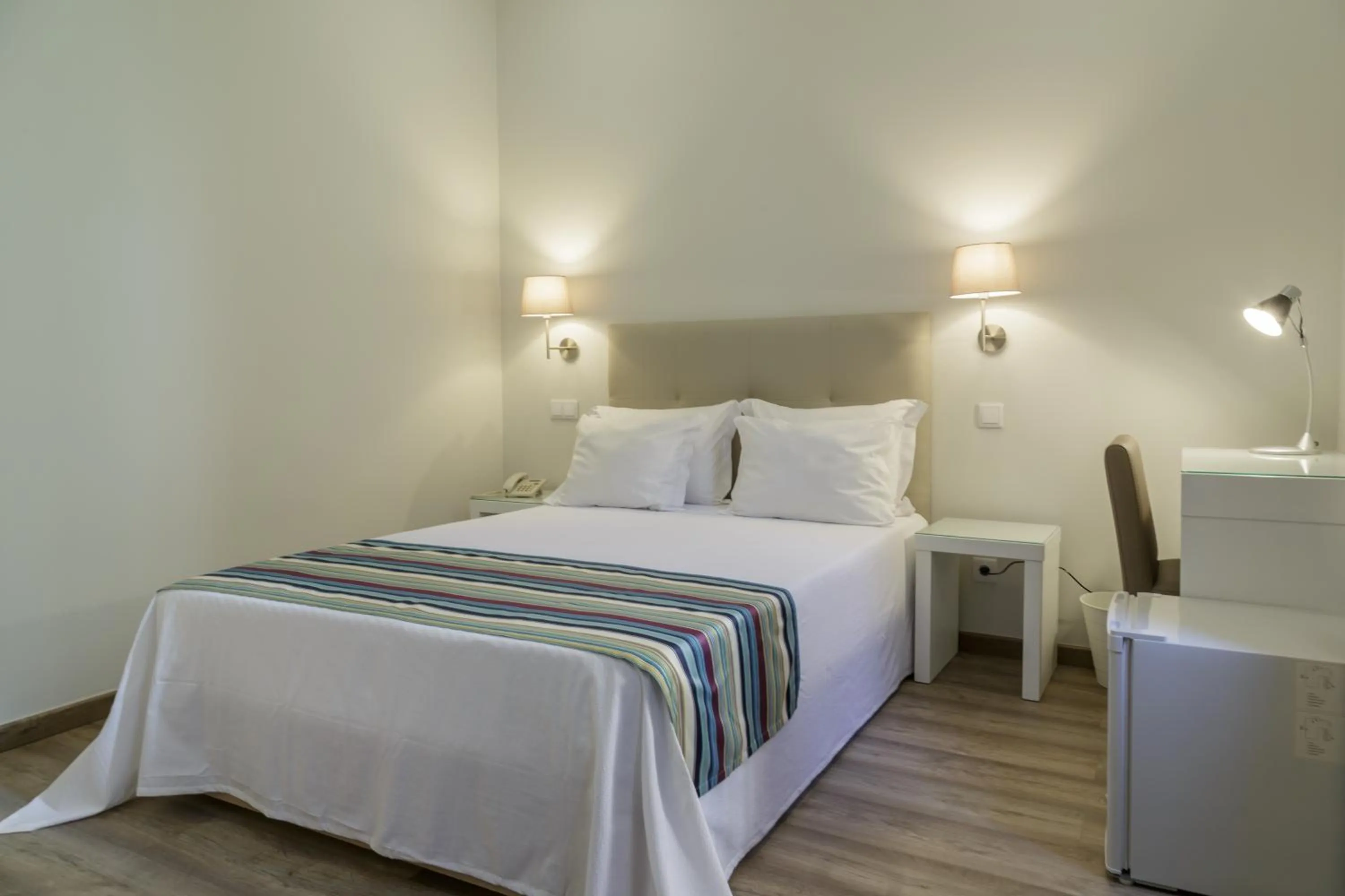 Bedroom, Bed in Porto Domus Hotel