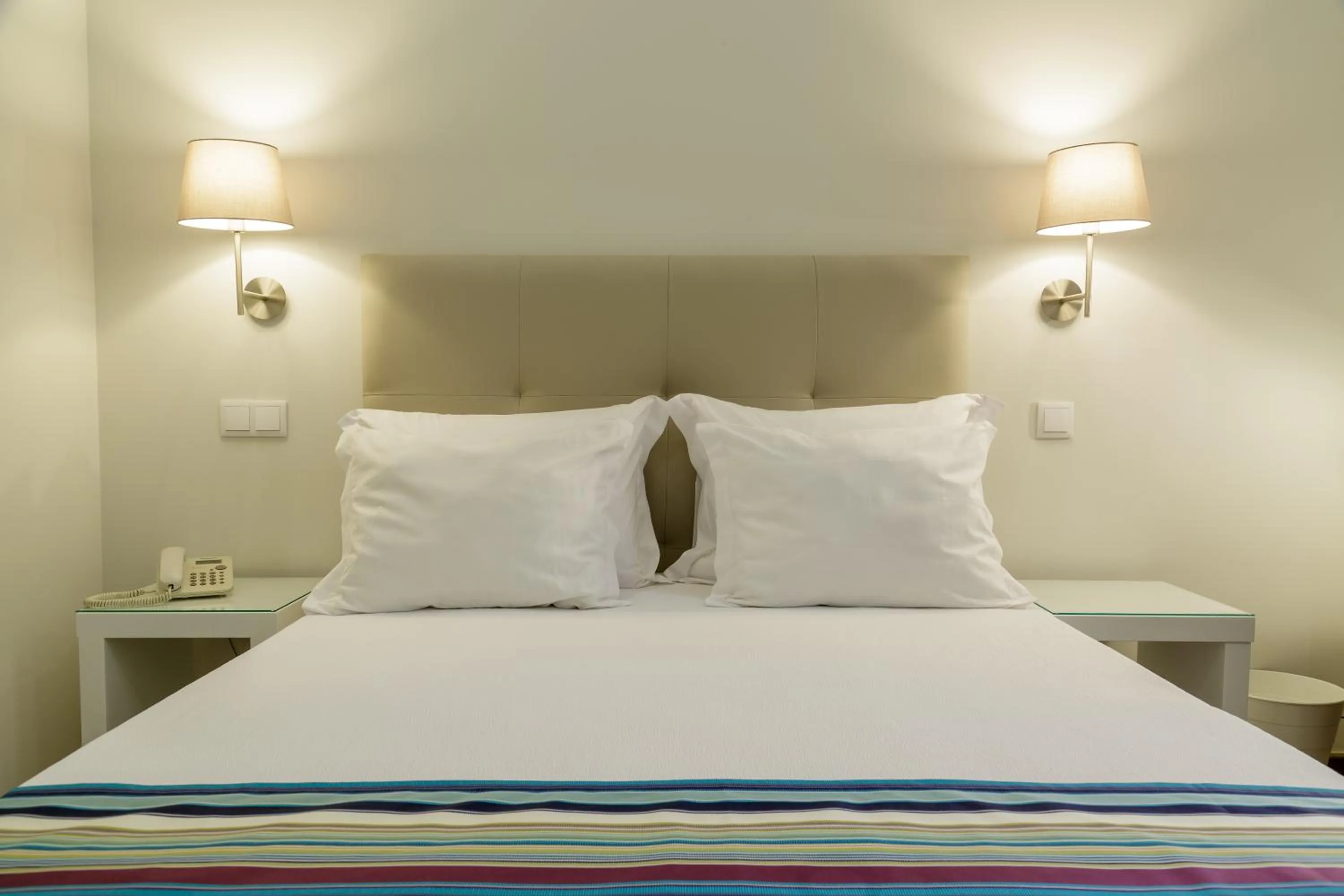 Bedroom, Bed in Porto Domus Hotel