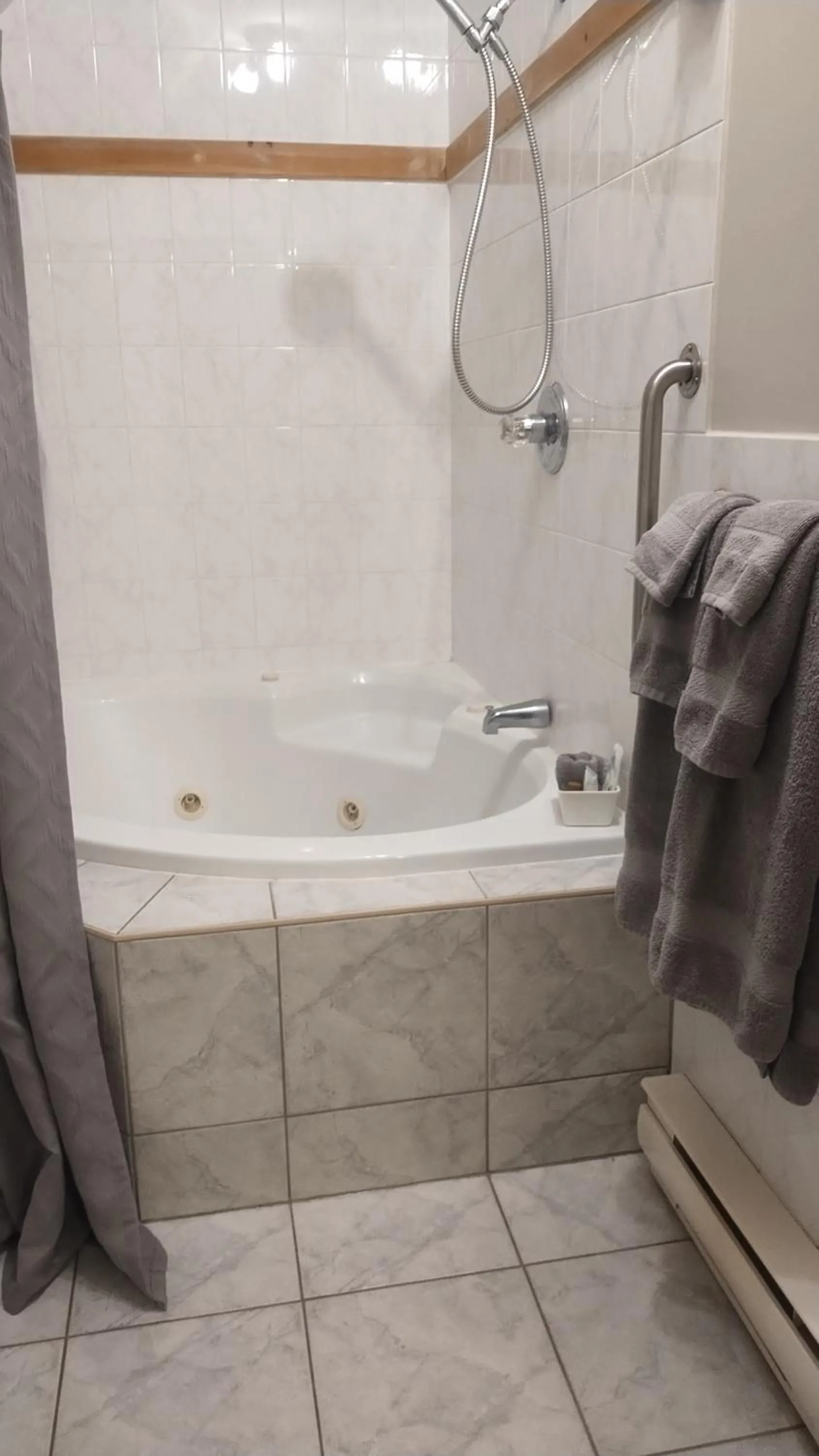 Bath in Auberge Vue d'la Dune - Dune View Inn