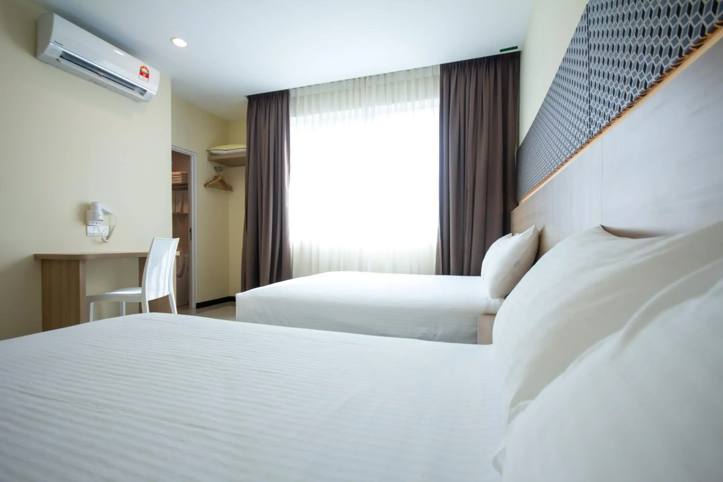 Bedroom, Bed in 118 Hotel Macalister Bedroom, Bed in 118 Hotel Macalister