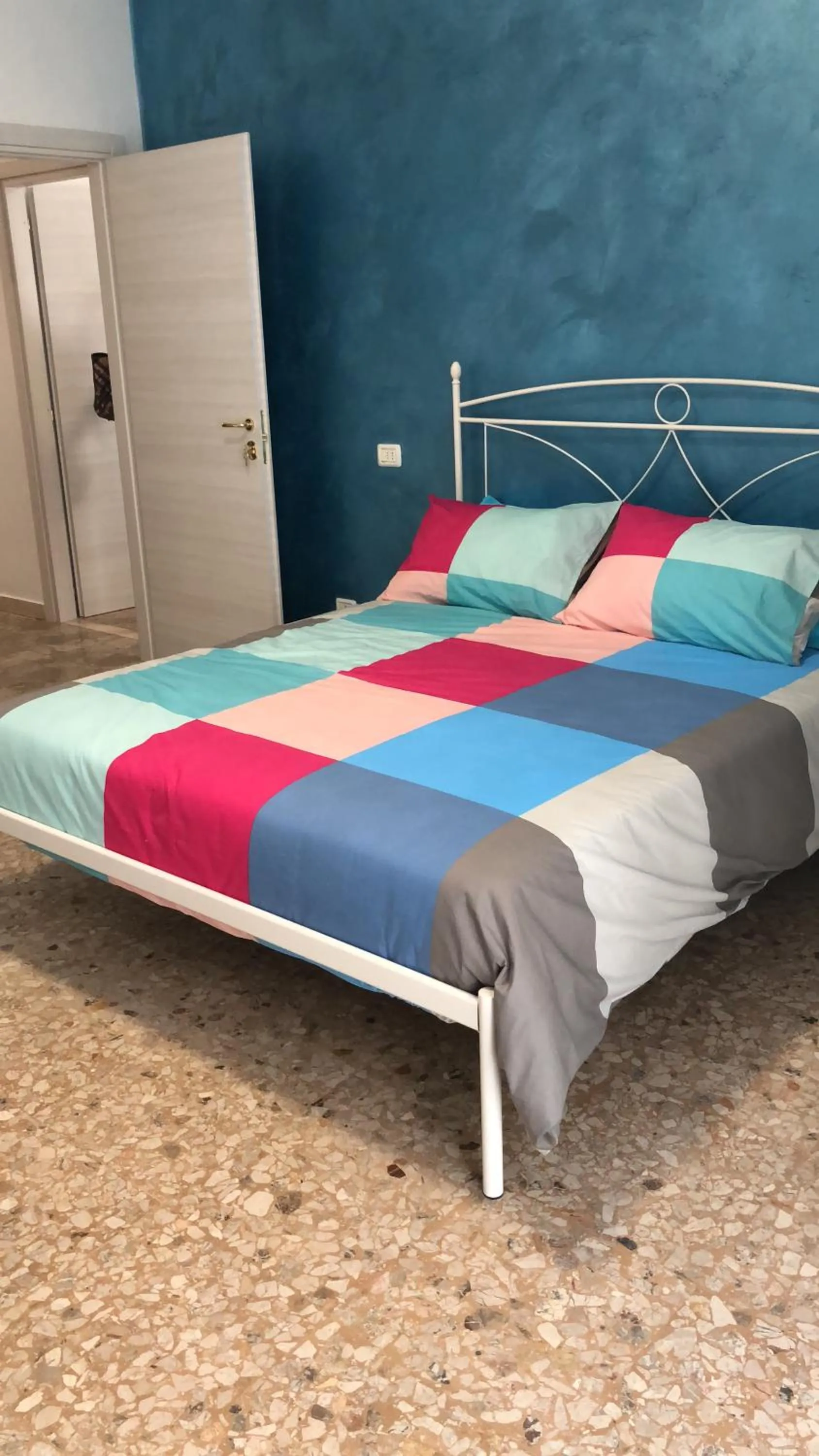 Bedroom, Bed in Mare D’amare