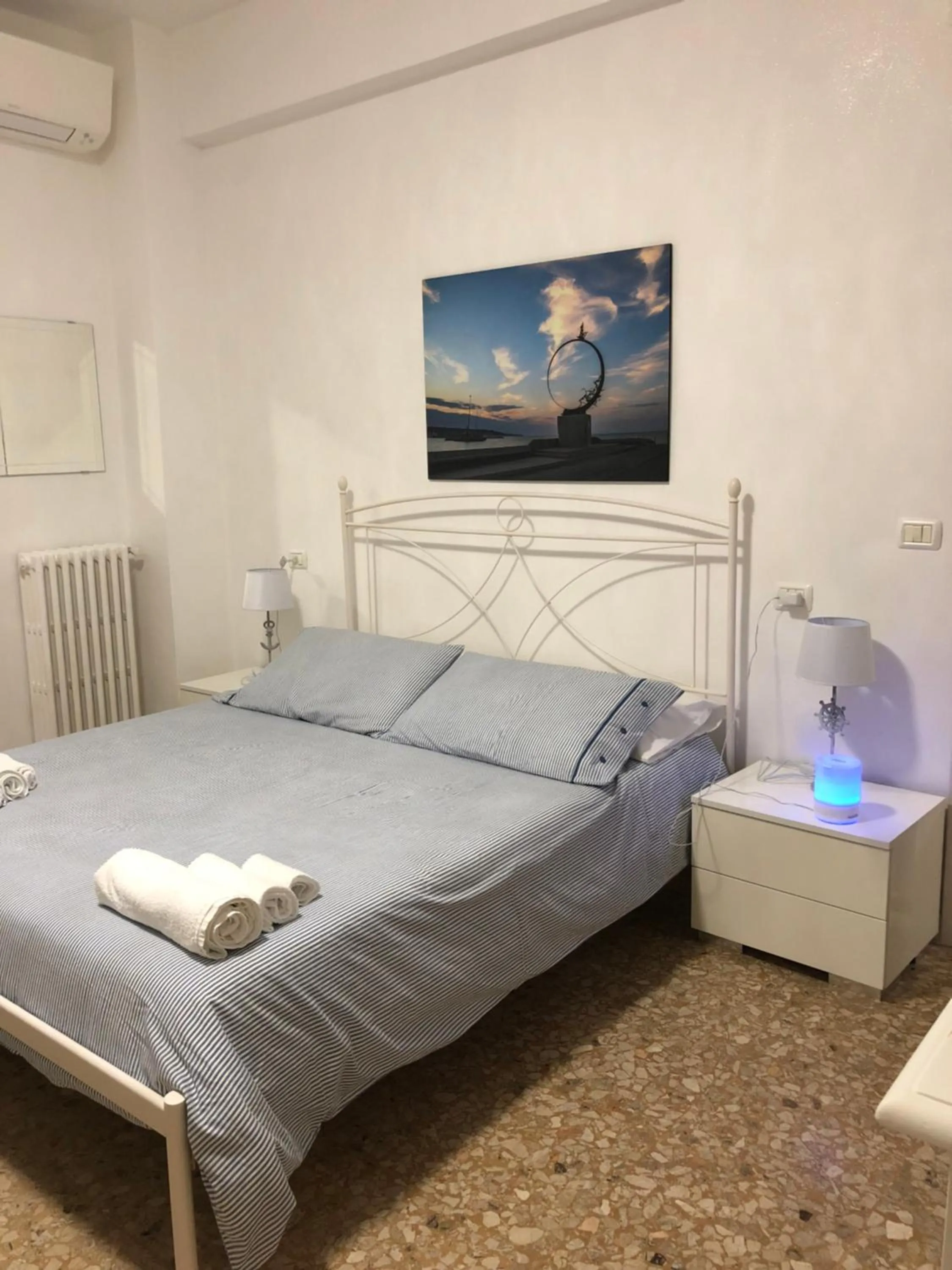 Bedroom, Bed in Mare D’amare