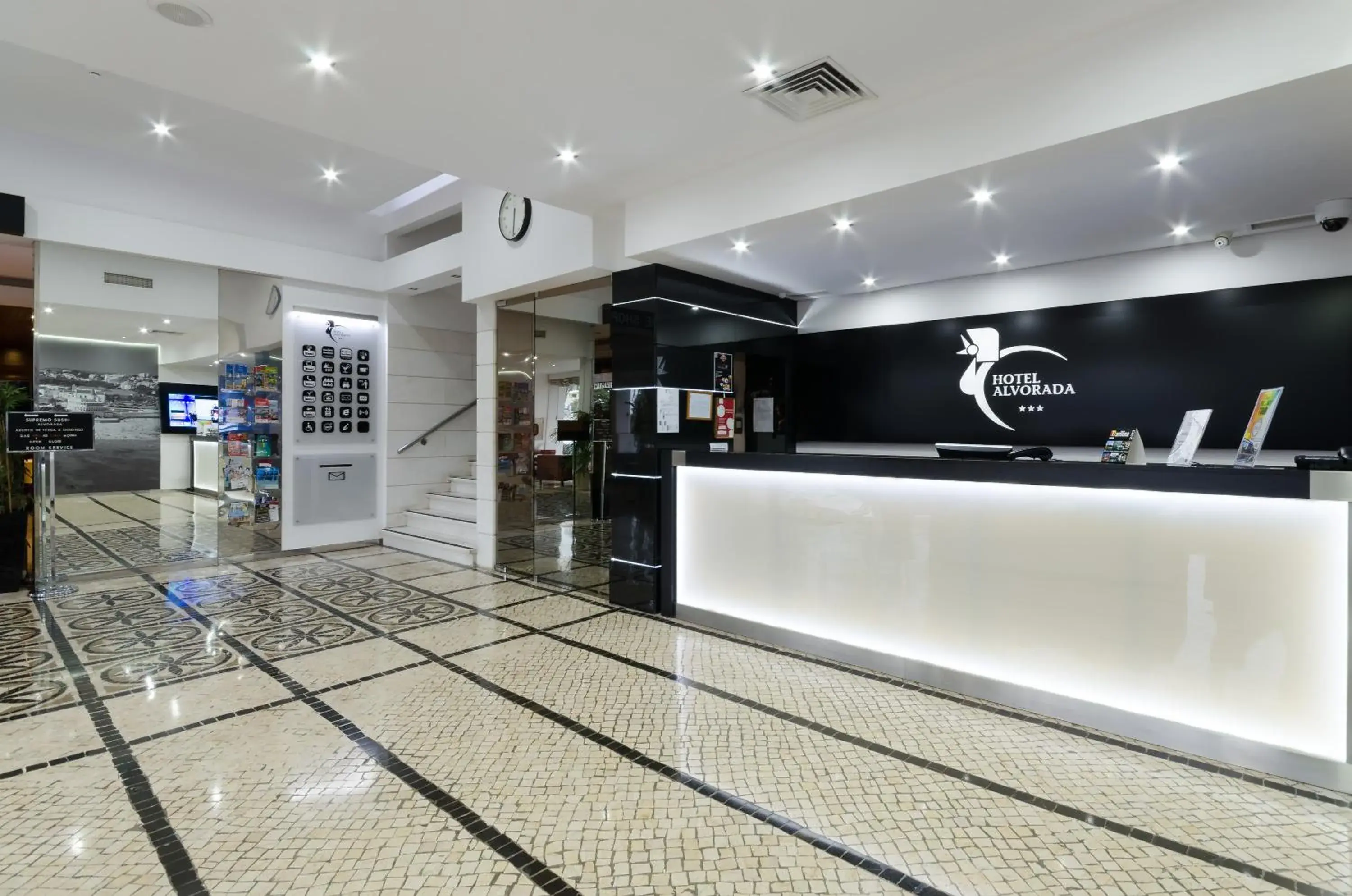 Lobby or reception in Hotel Alvorada Lobby or reception in Hotel Alvorada