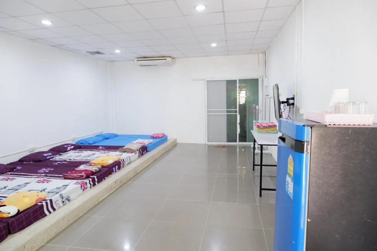 Bed in Baan Rai Pray Rung Kaeng Krachan