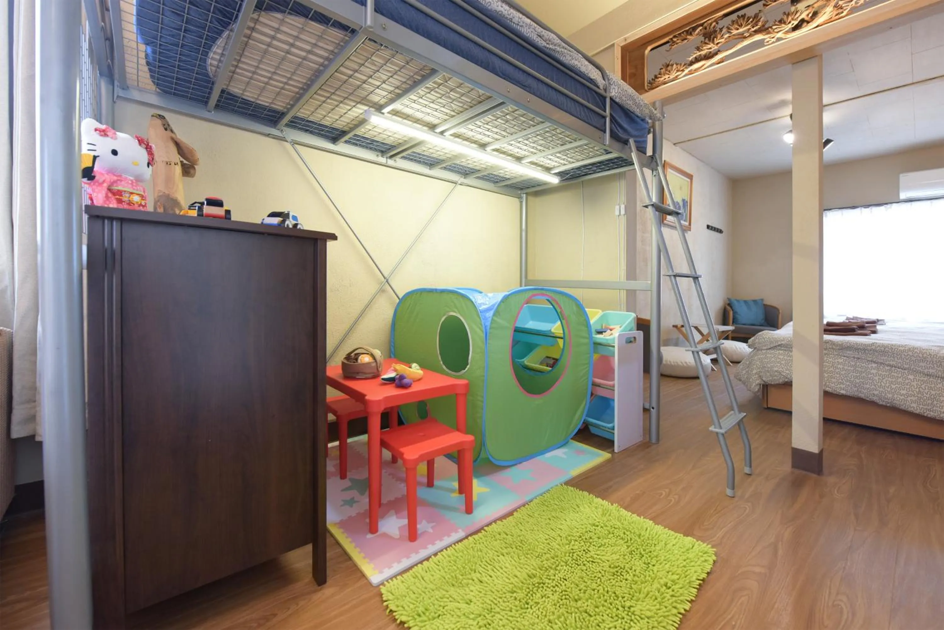 Photo of the whole room in Yoyogi House