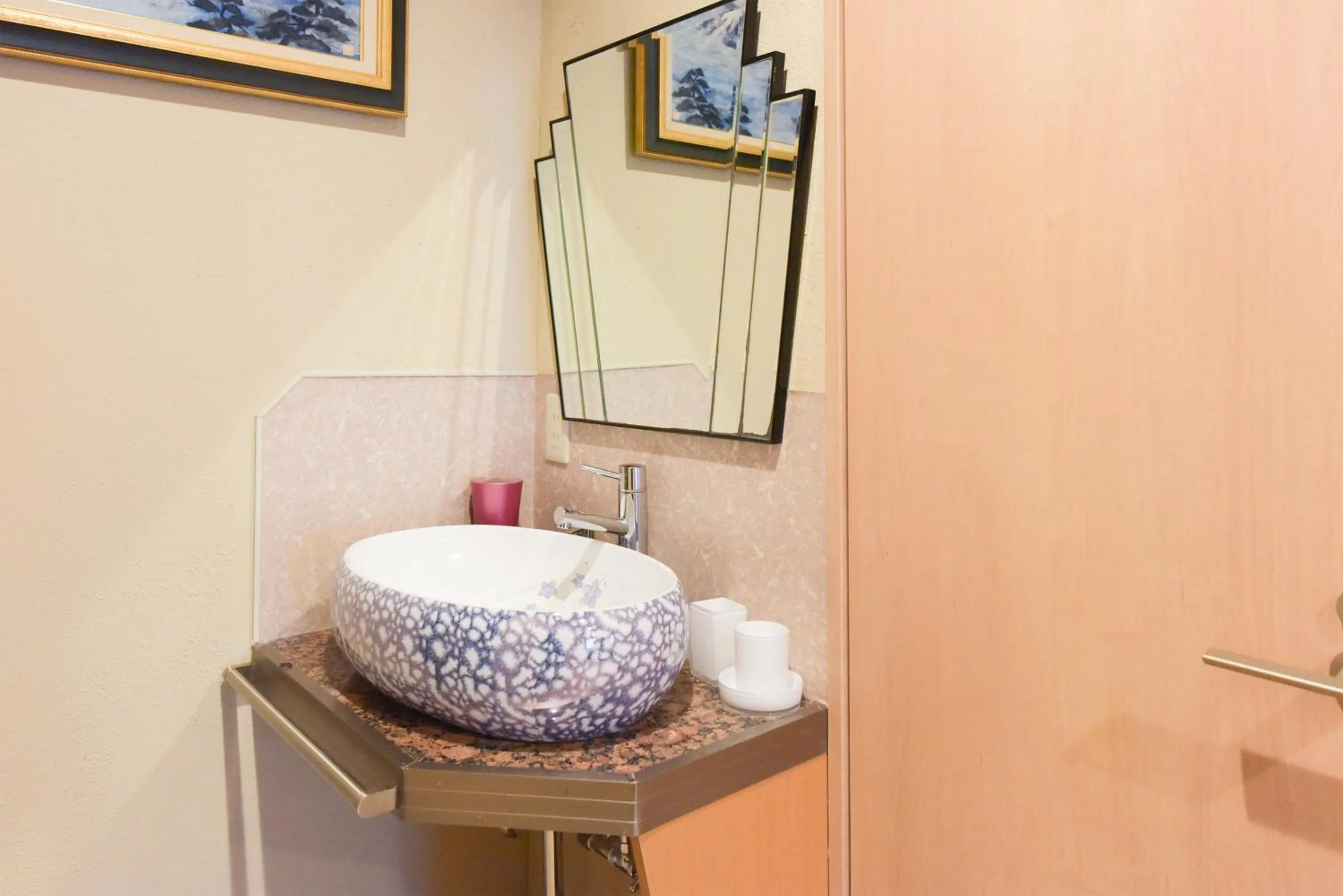 Bathroom in Yoyogi House