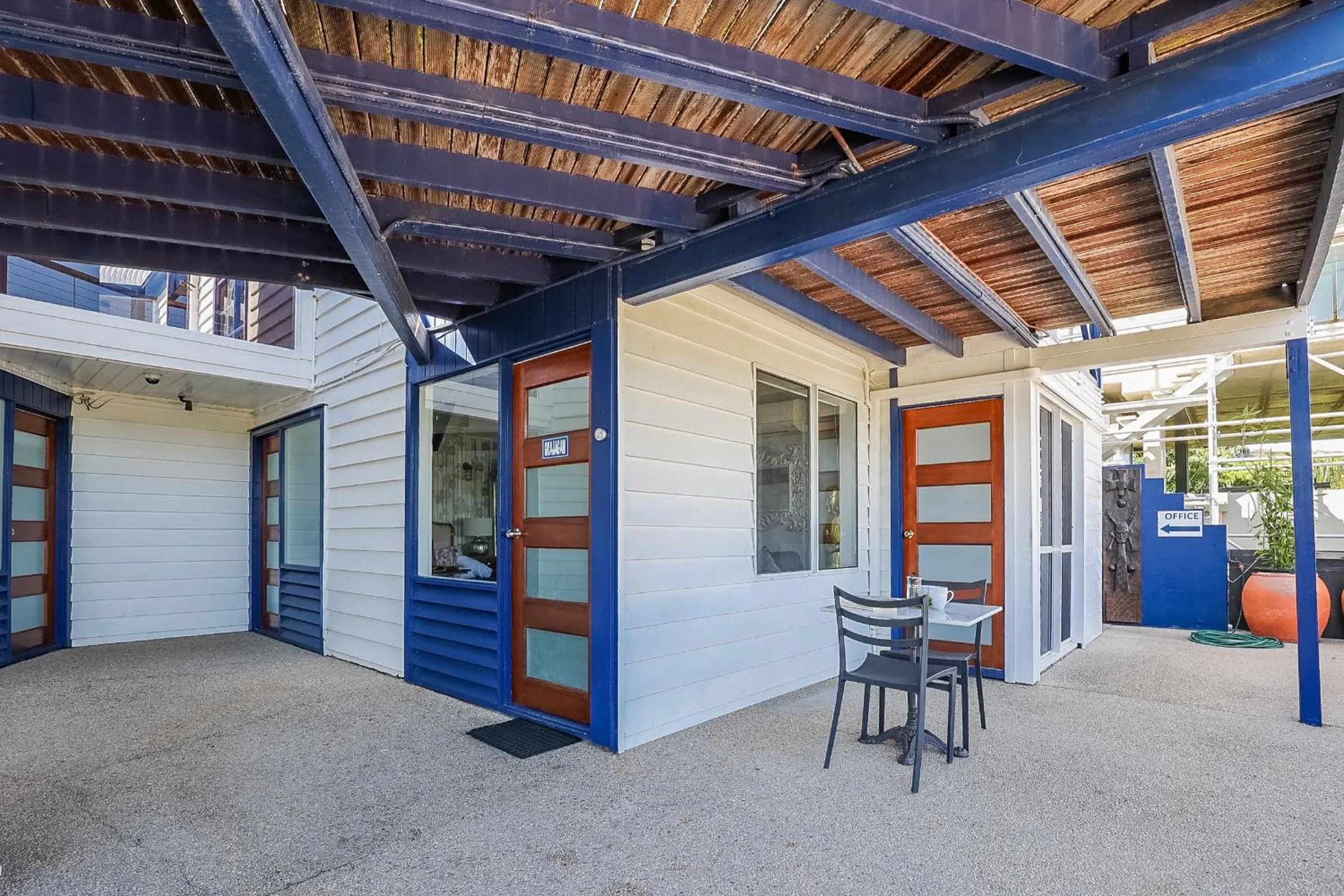 Entertainment in 1770 Sovereign Lodge Retreat