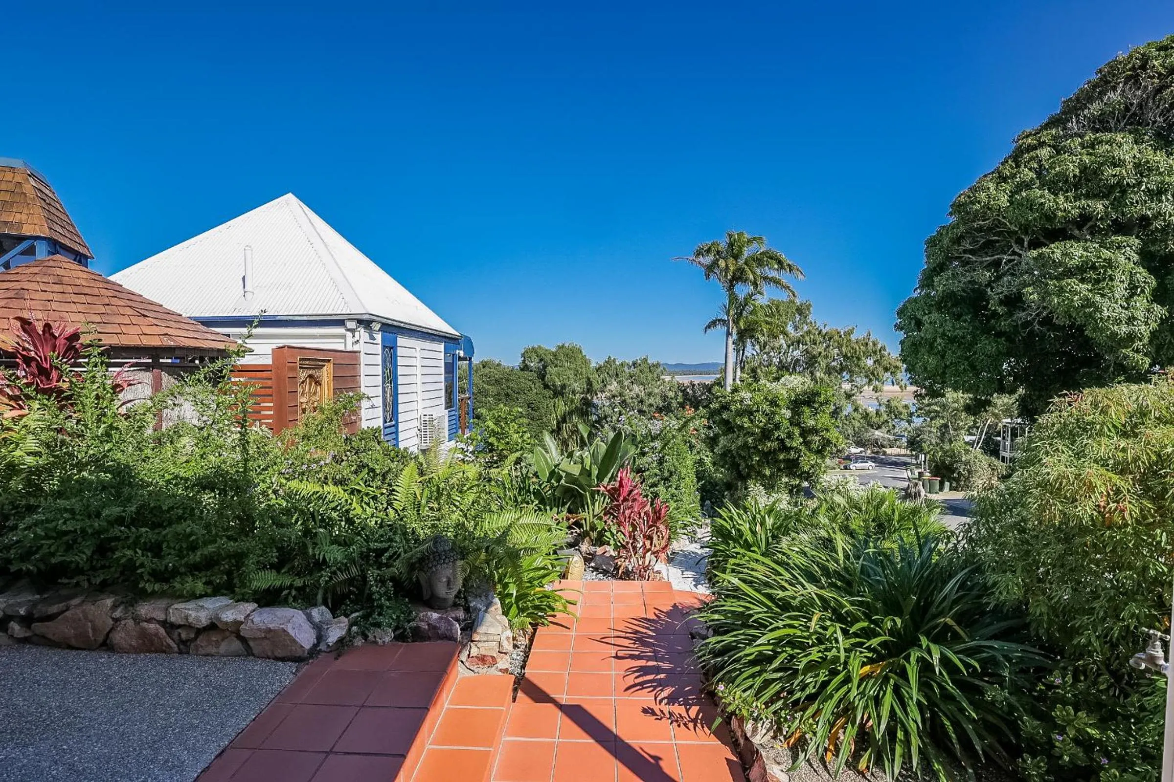 Garden in 1770 Sovereign Lodge Retreat