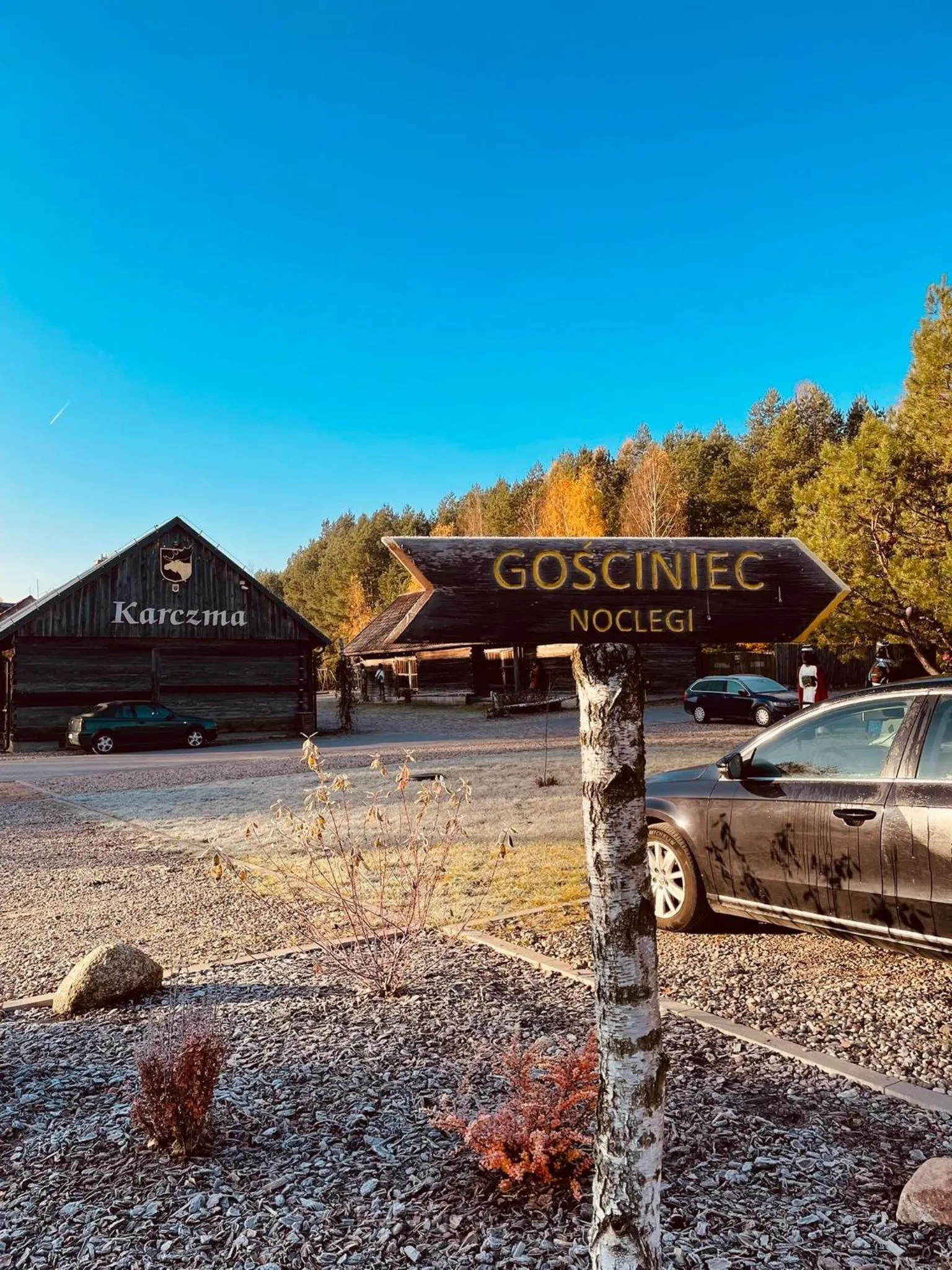 Property logo or sign in Gościniec Folwark Nadawki