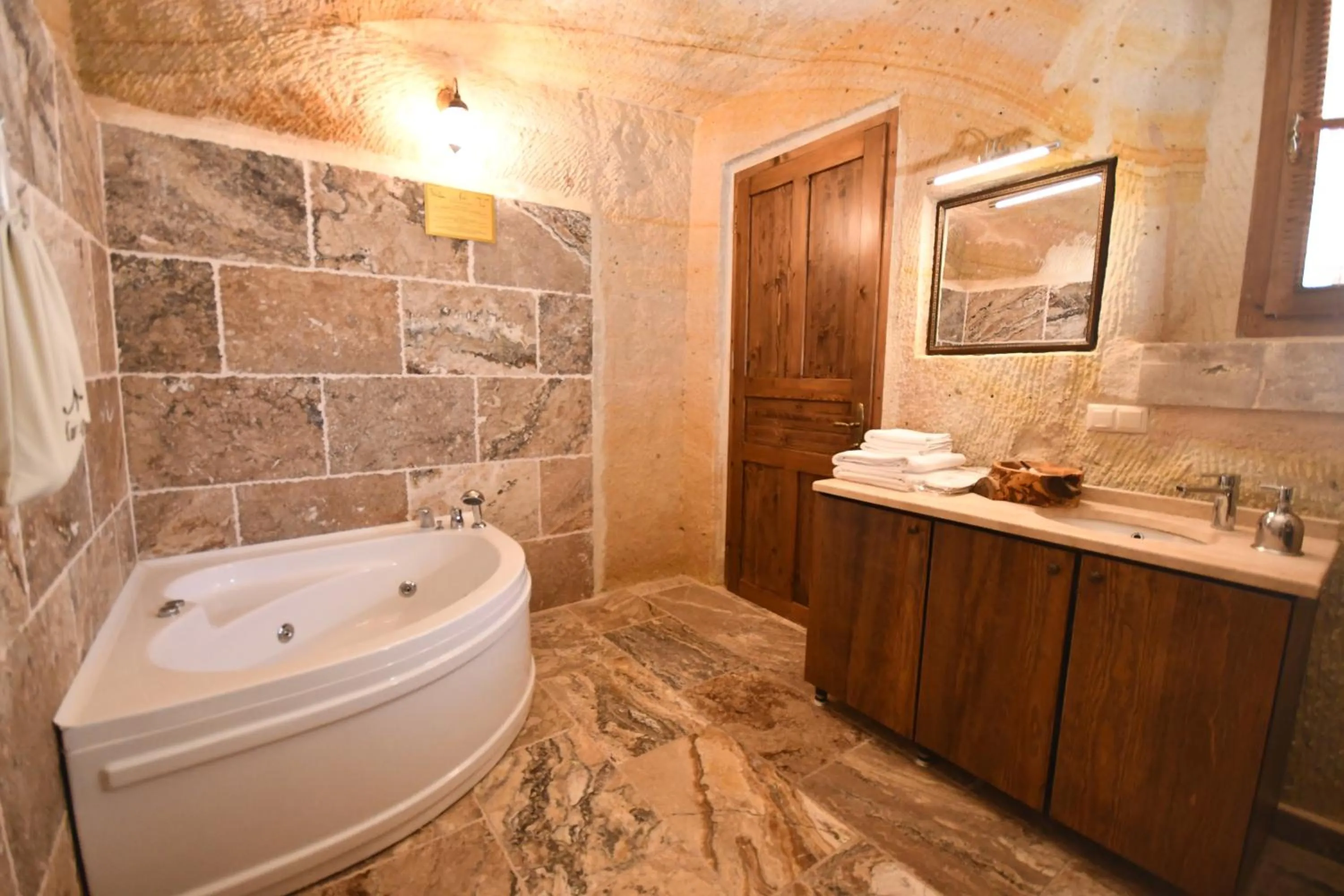 Bathroom in NOSTALJİ CAVE SUİT HOTEL