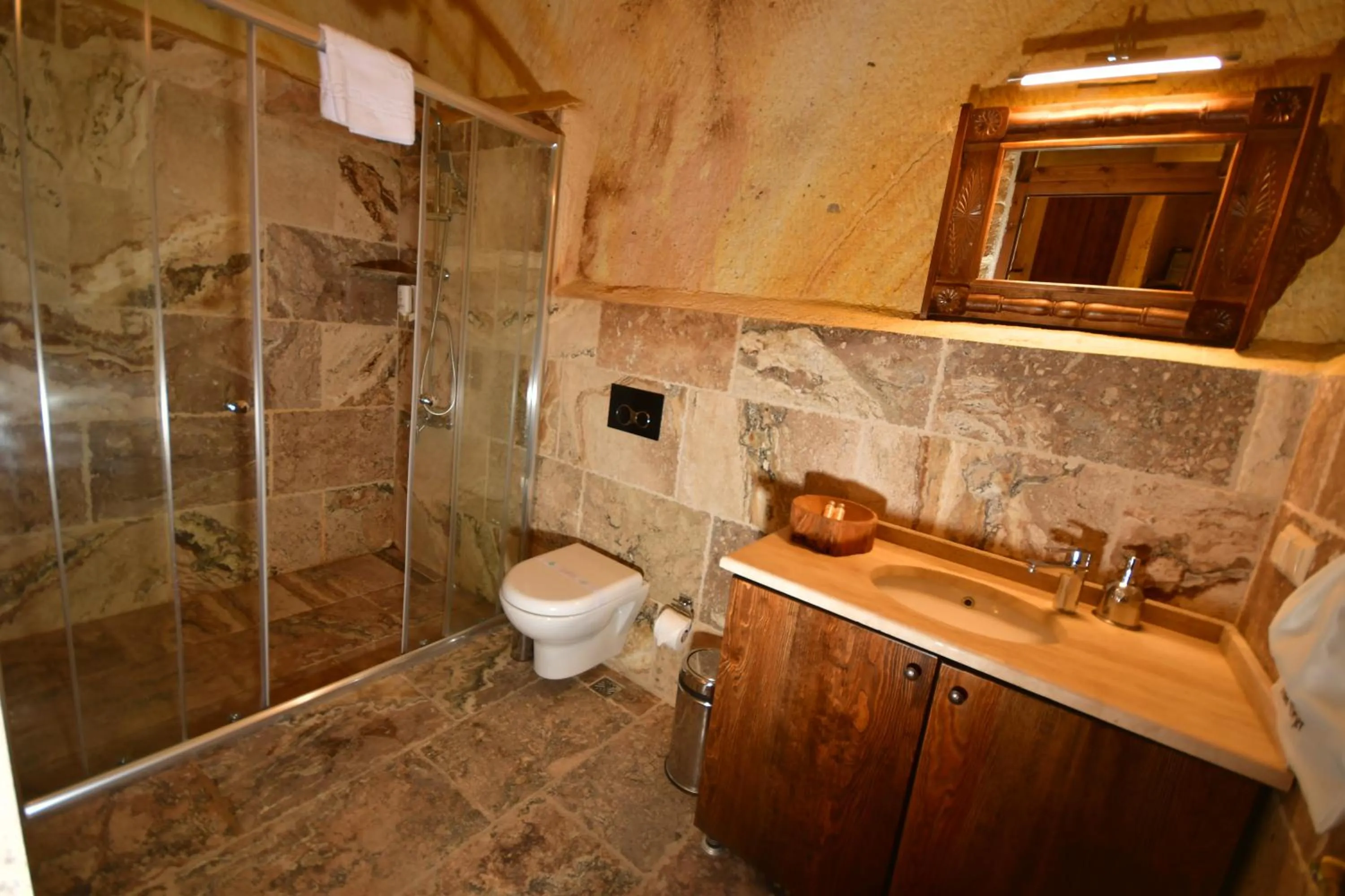 Bathroom in NOSTALJİ CAVE SUİT HOTEL