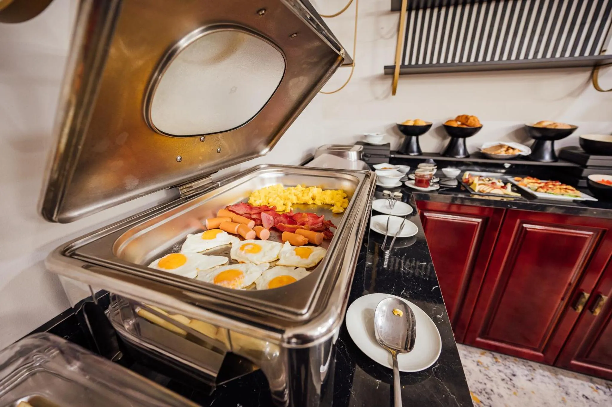 Food in L`Art Hotel Carei