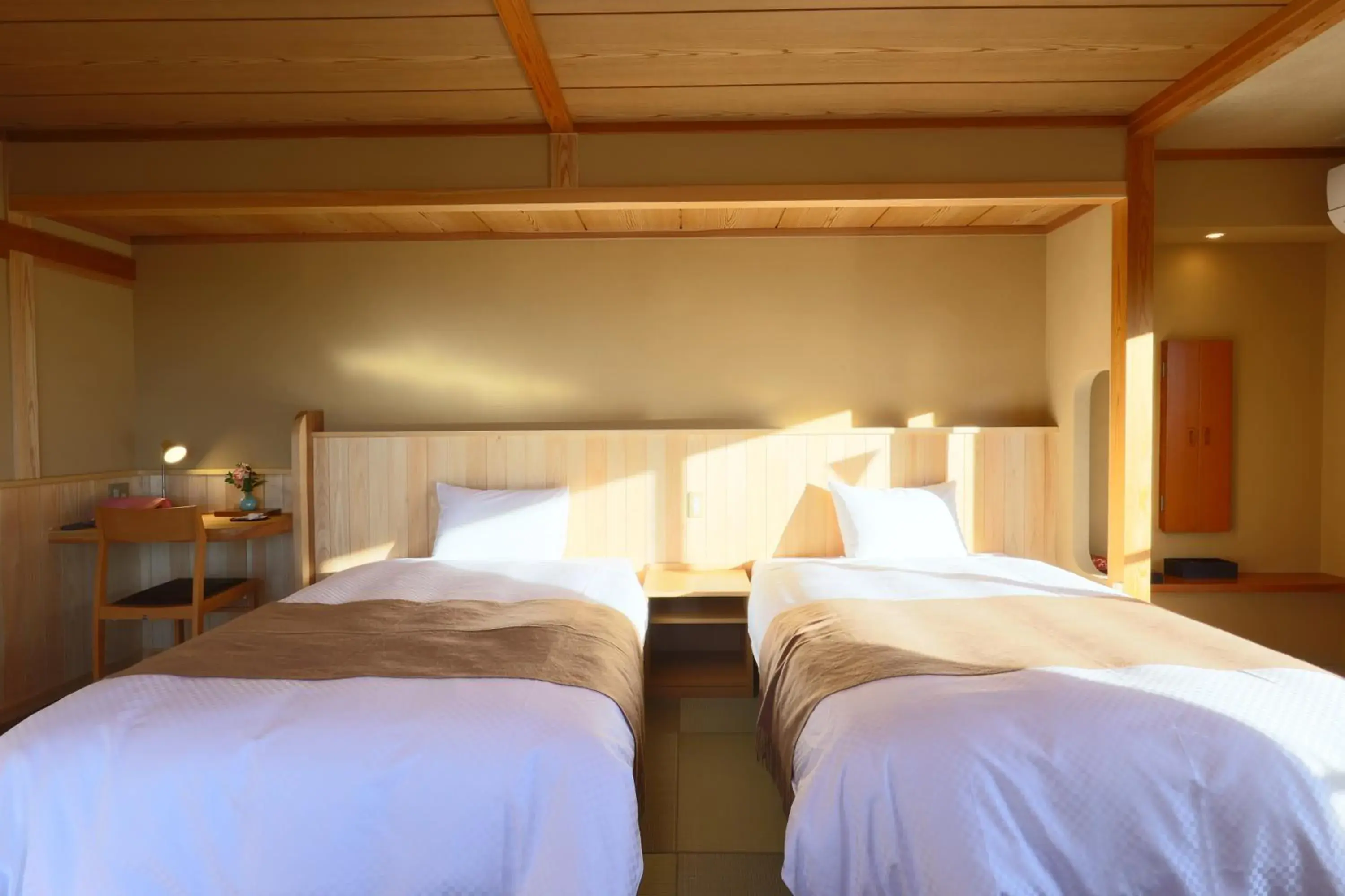 Photo of the whole room, Bed in Shibu Hotel Photo of the whole room, Bed in Shibu Hotel