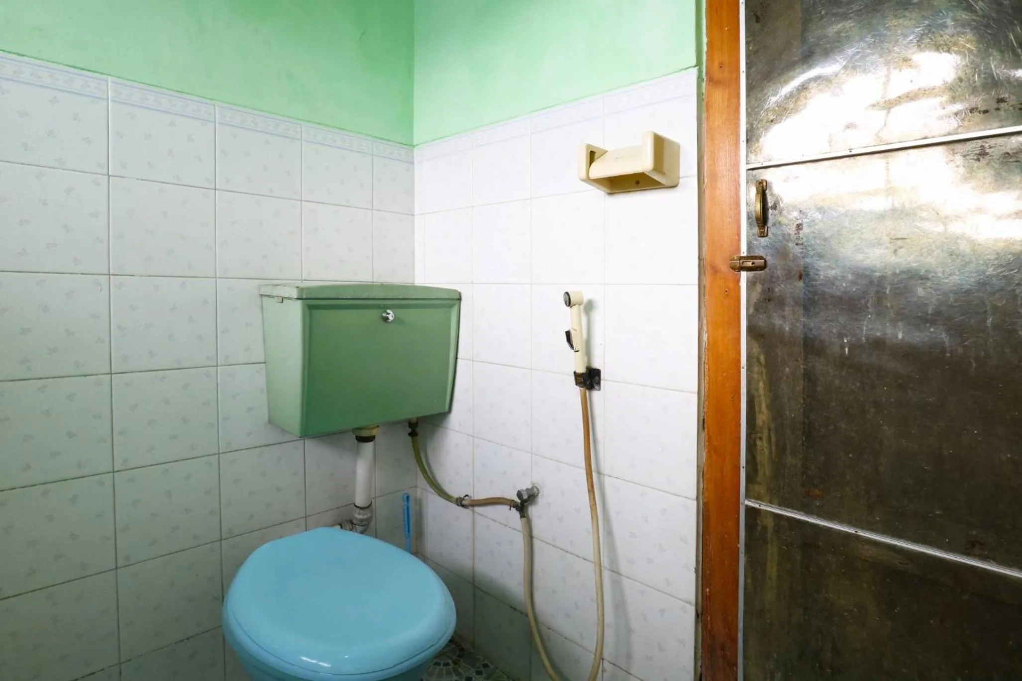 Bathroom in Hotel Setia Budi